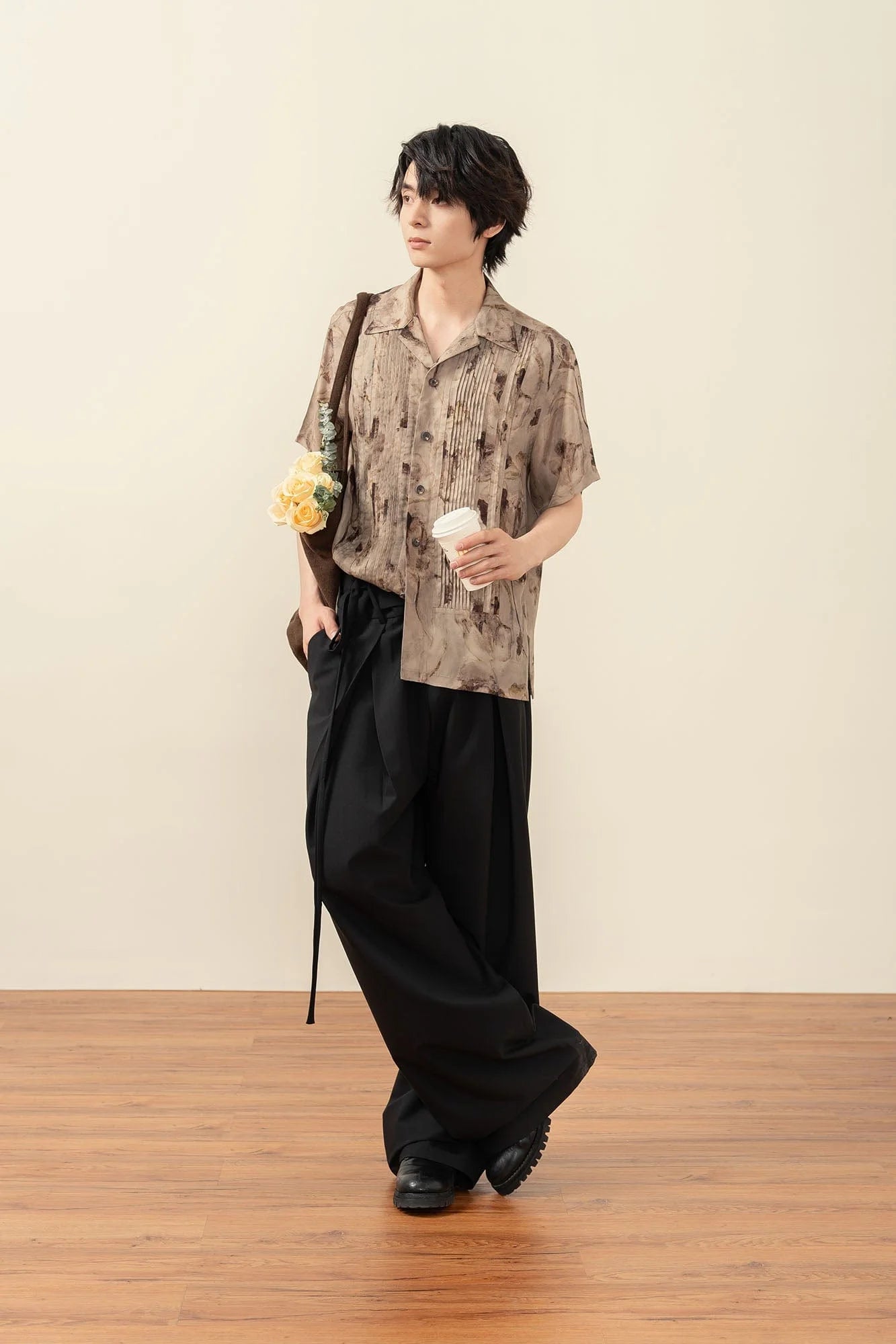 MOITIEDEPETALE Floral Accordion Pleats Cupro Blended Half Shirt