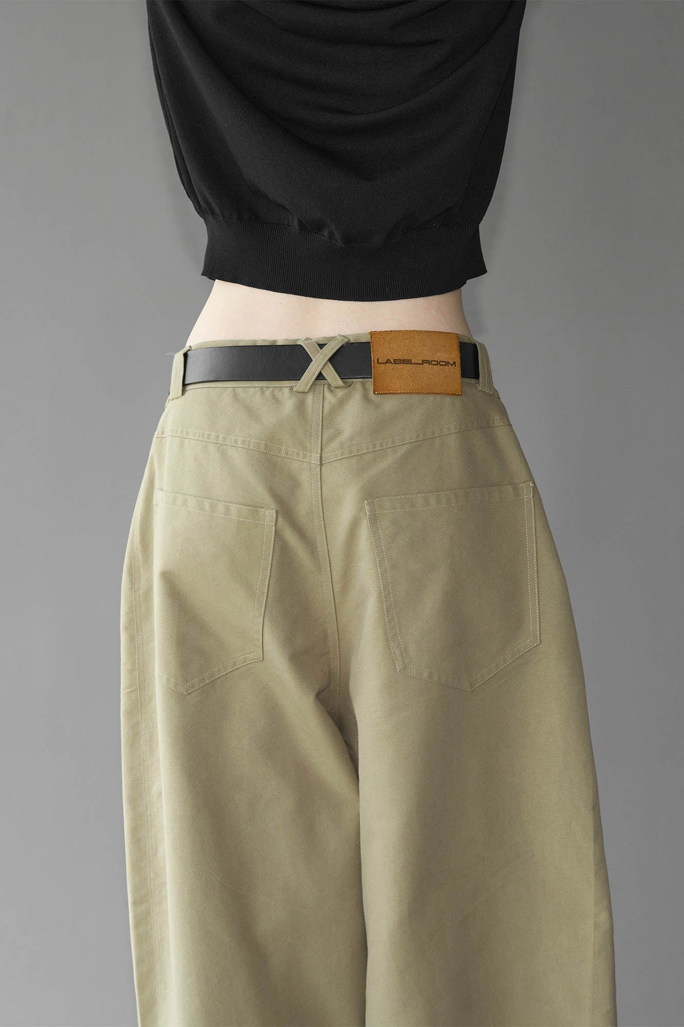 LABELROOM Essential Button-Up Curved Baggy Pants