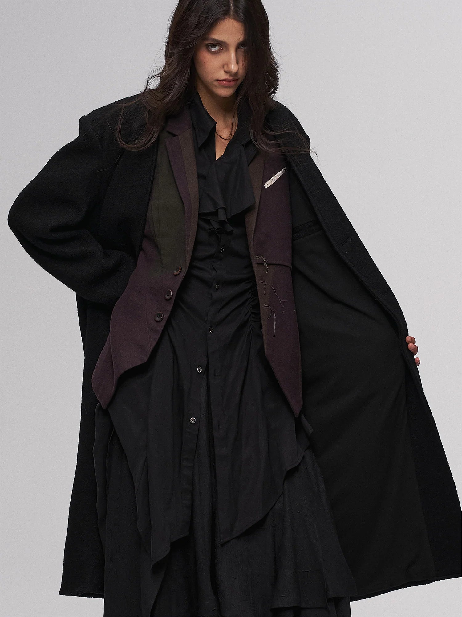 ILNya Nieternite Nifutur Essential Collarless Heavyweight Wool Coat
