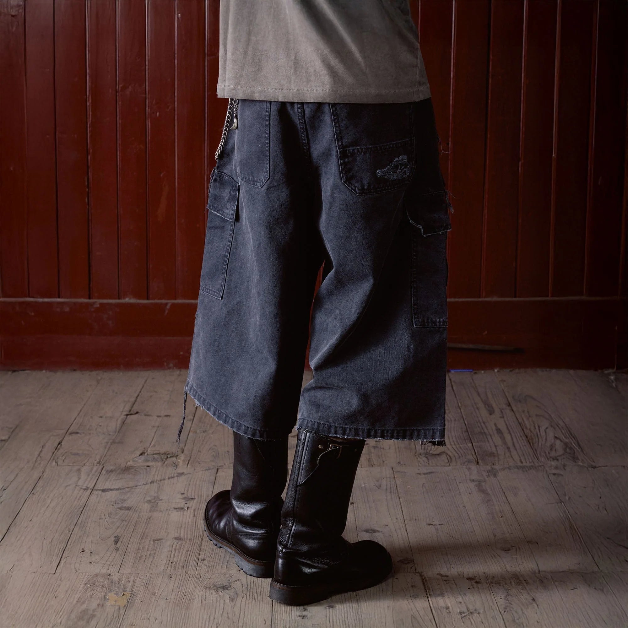 IN EXISTENCE Distressed Multi-Pocket Straight-Leg Cargo Shorts
