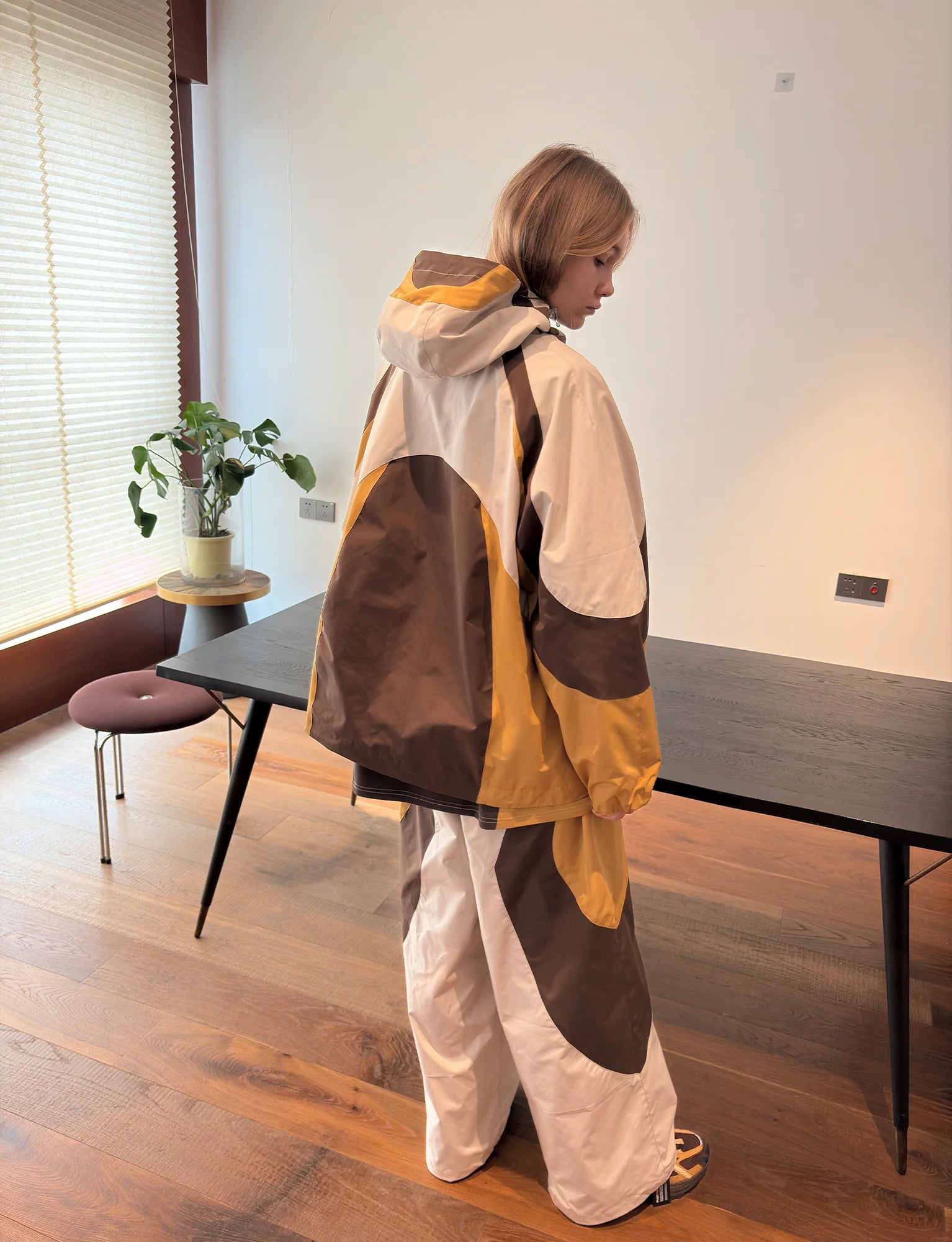 MIICHOUS Contrast Curved Panel Hooded Jacket