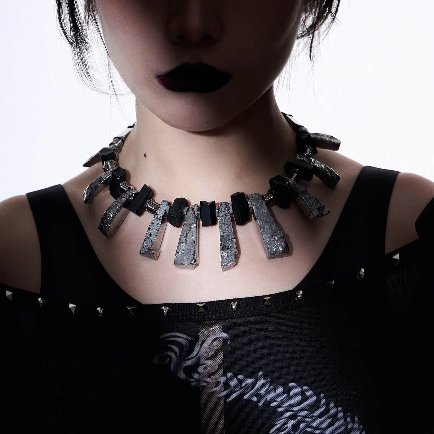 ILLUSORY Distressed Metal Reversible Necklace