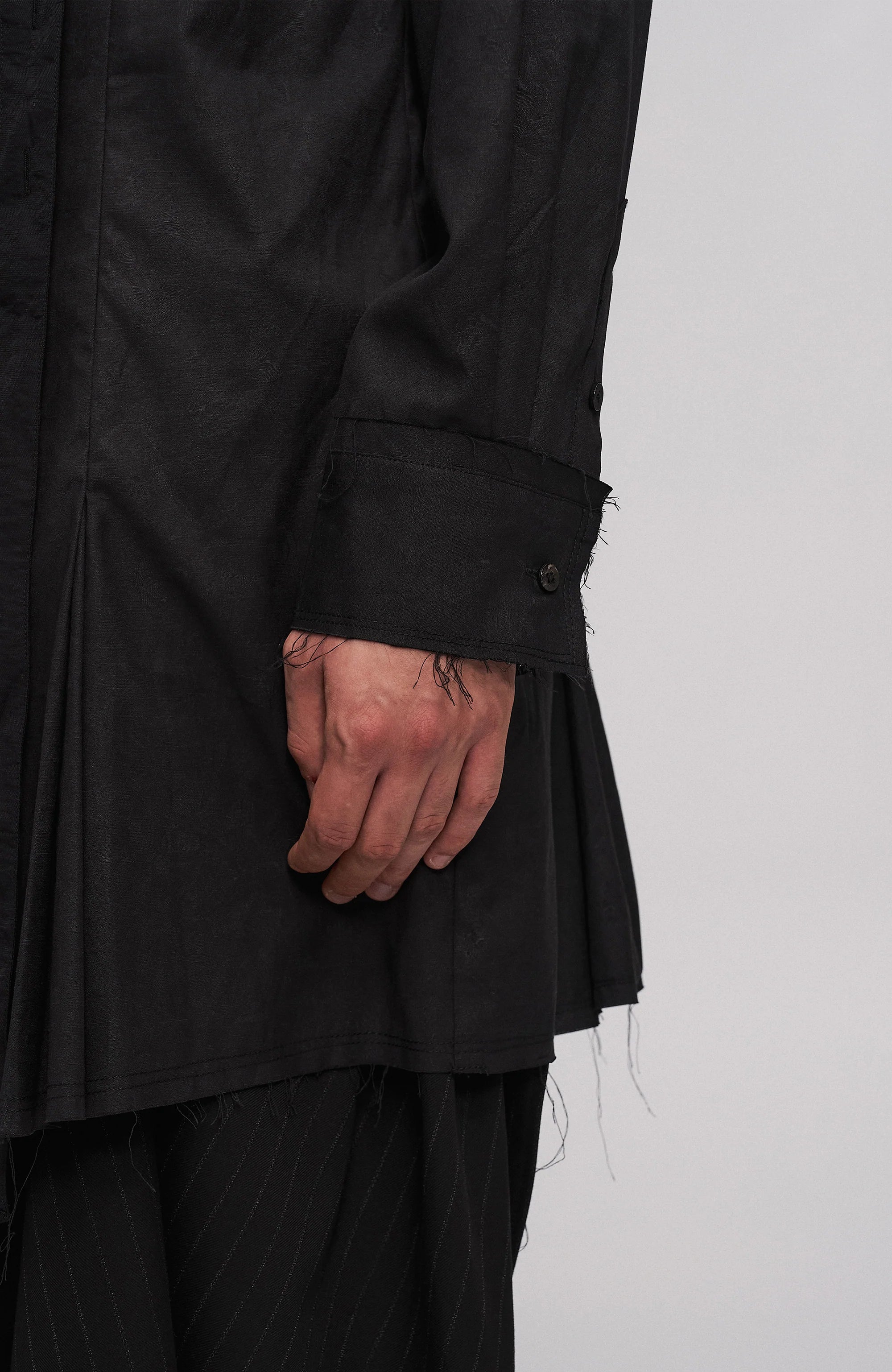 ILNya Nieternite Nifutur Asym Draped Raw-Edged Shirt
