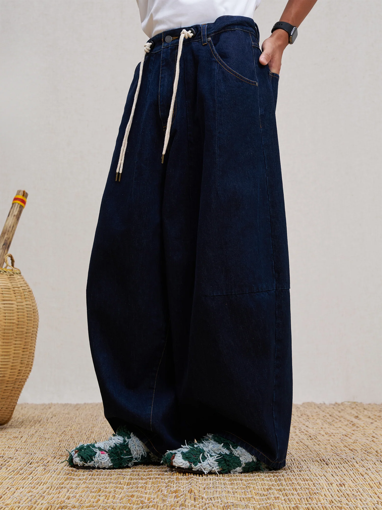 UNLIMITED MOTE Washed Paneled Wide-Leg Jeans