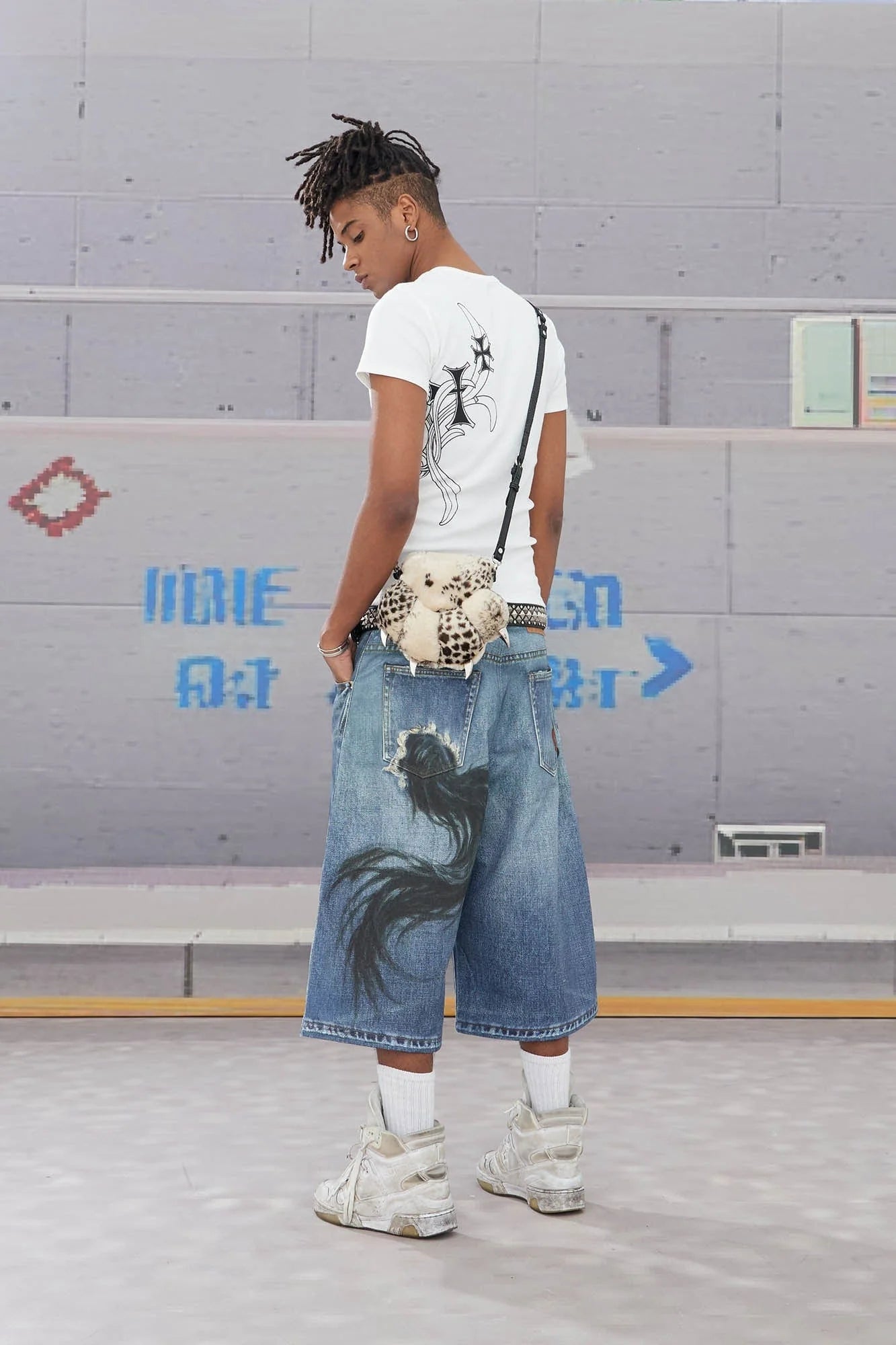 DND4DES Horse Graphics Washed Bermuda Denim Shorts