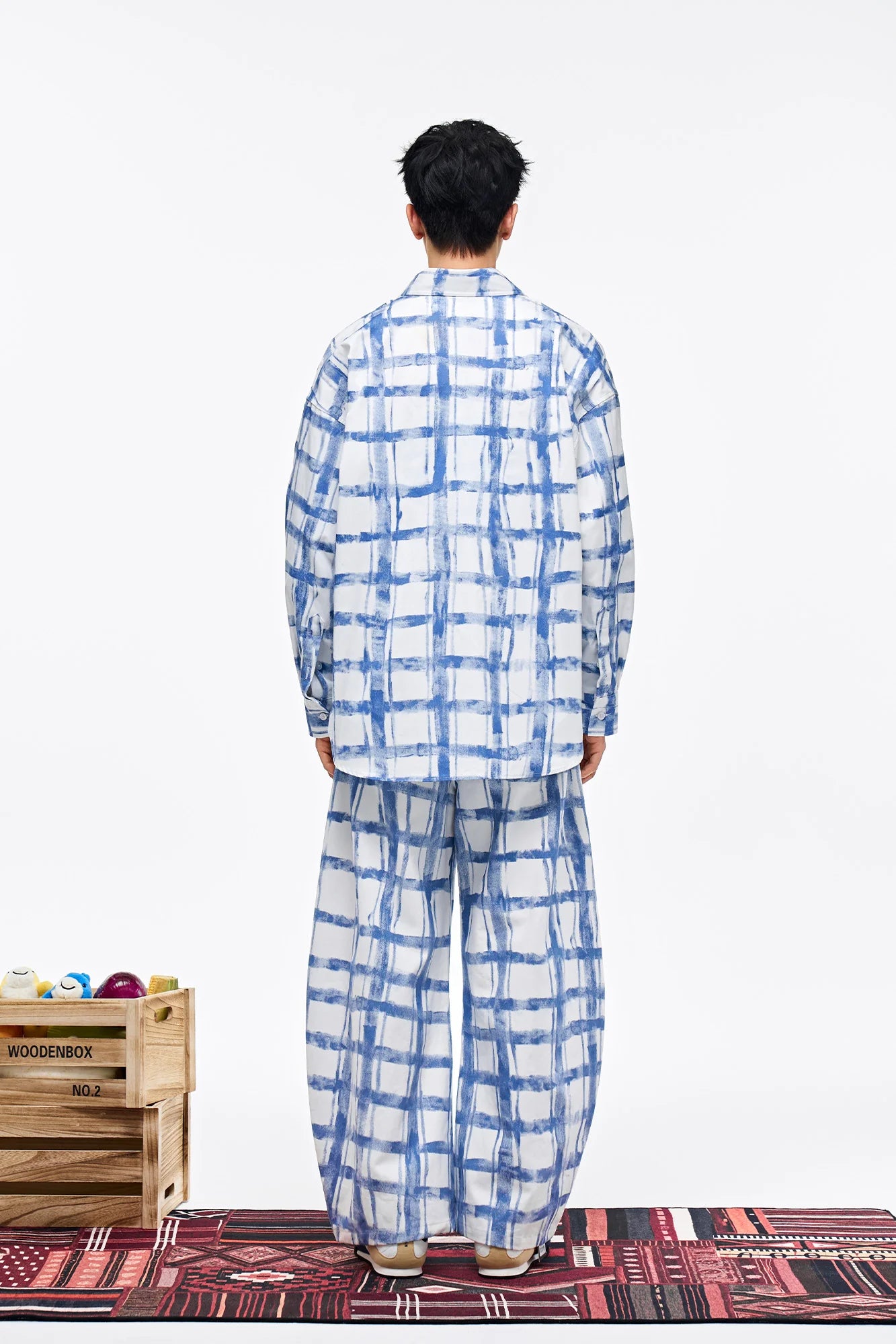 OVERLAPS Brush-Paint Grid Wide-Leg Pants