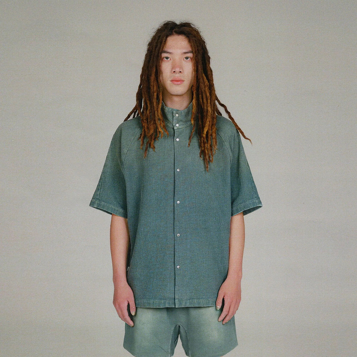 URBAN+FOREST Washed Waffle Stand Collar Half Shirt