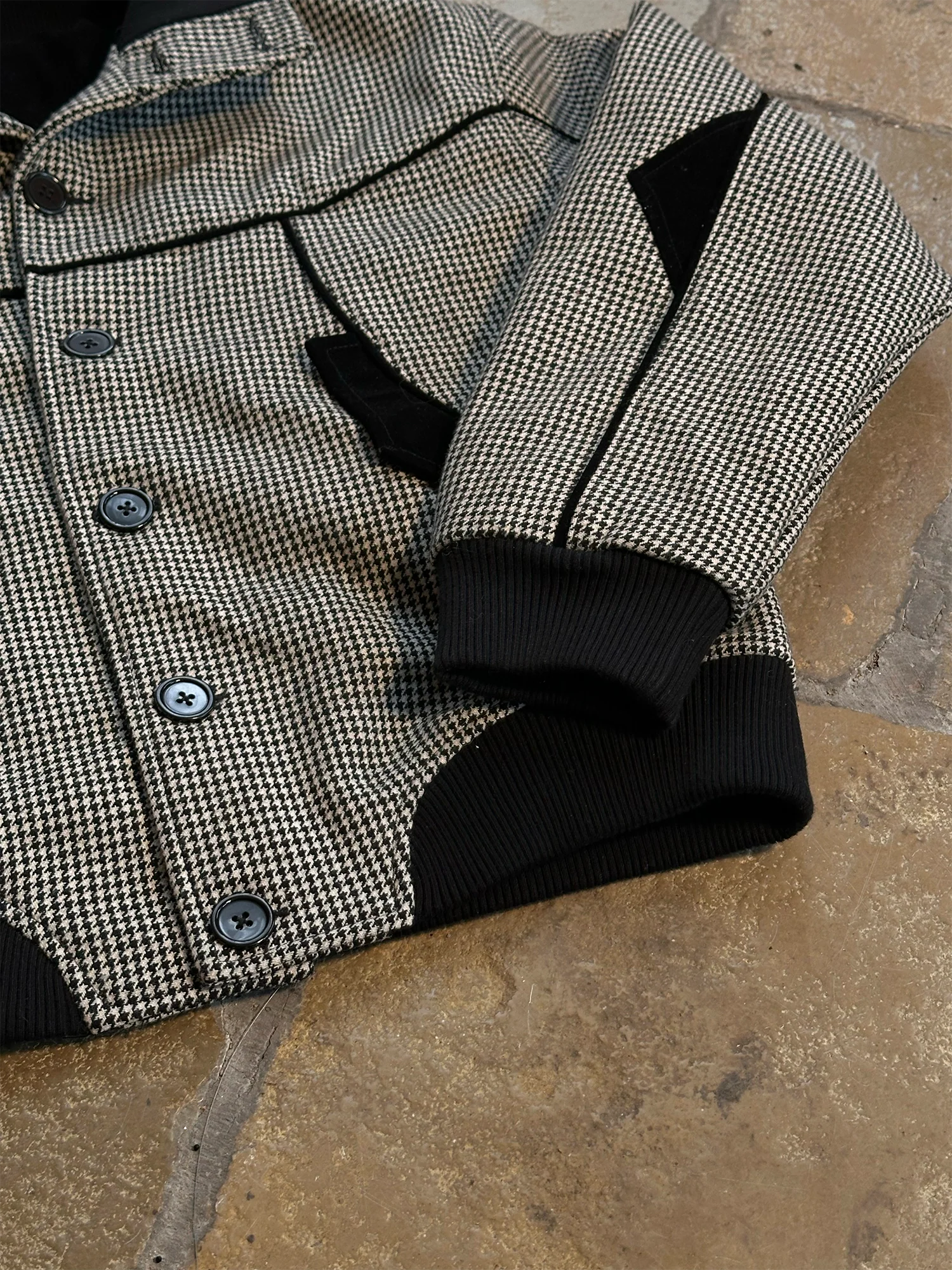 ESAIAS Houndstooth Panel Stand Collar Wool-Blend Jacket