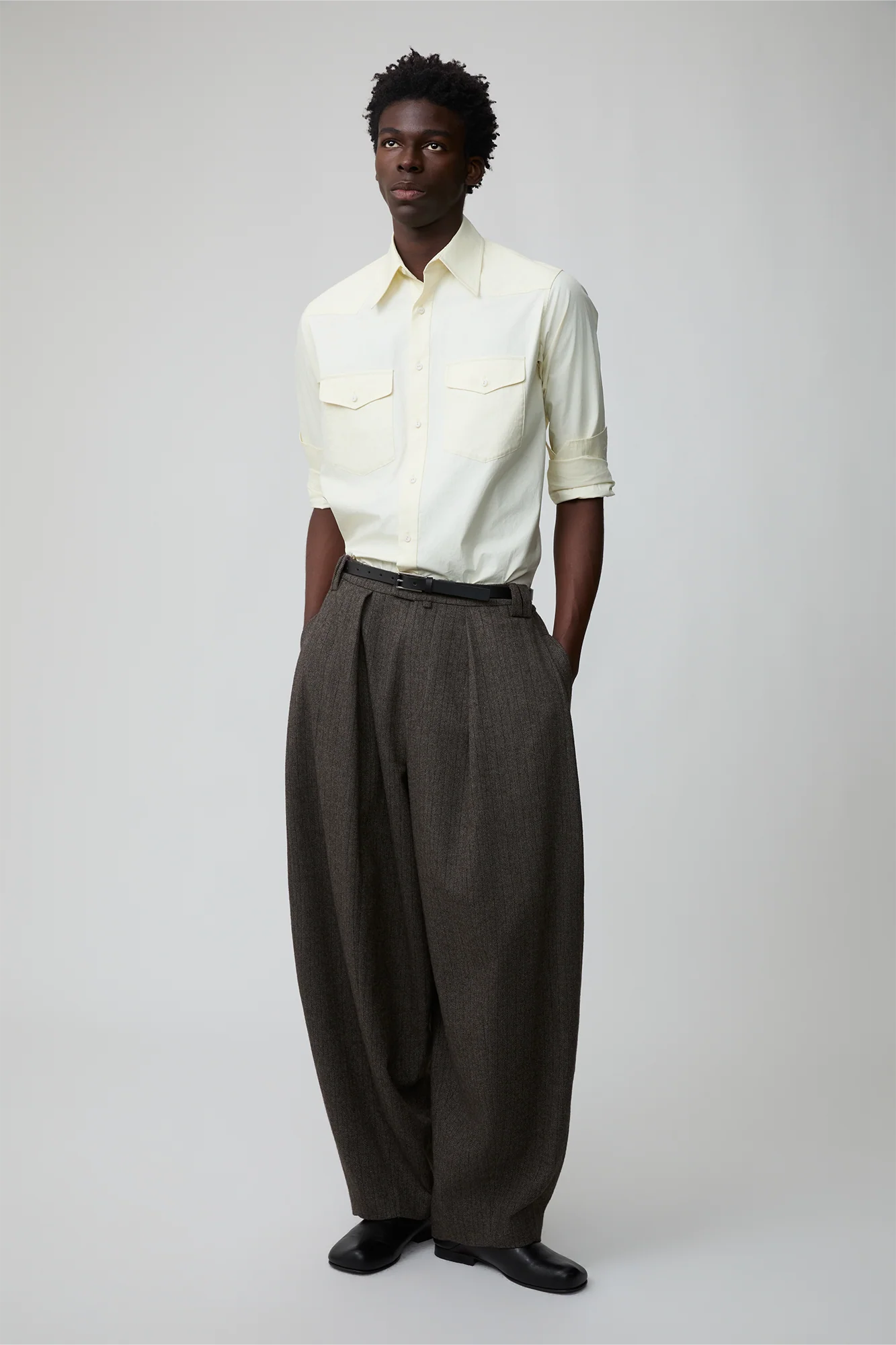 OPICLOTH Classic Elastic Waist Tapered Pants