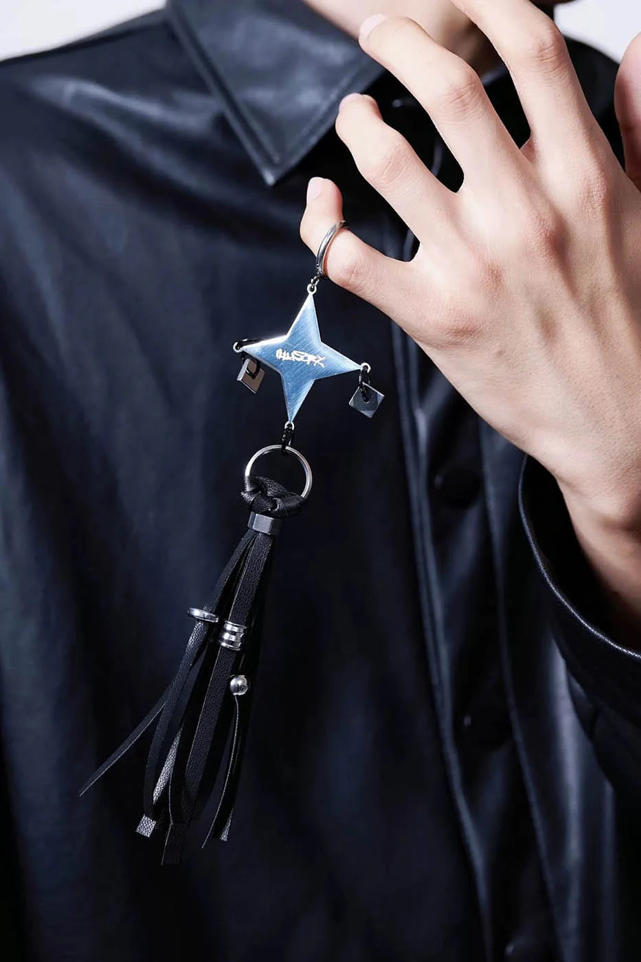 ILLUSORY Four-Pointed Star Tassel Earrings