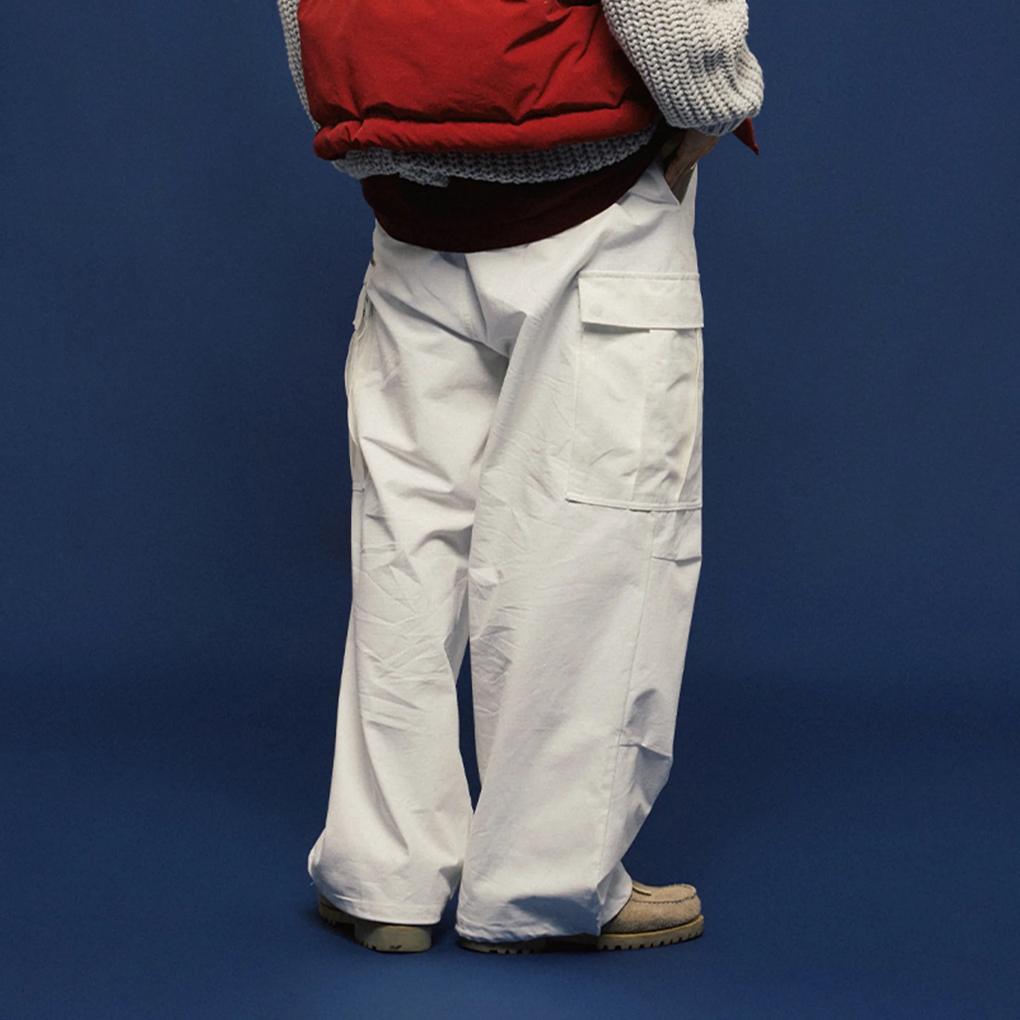 BANANA CLUB Multi-Pockey Pleated-Knee Cargo Pants