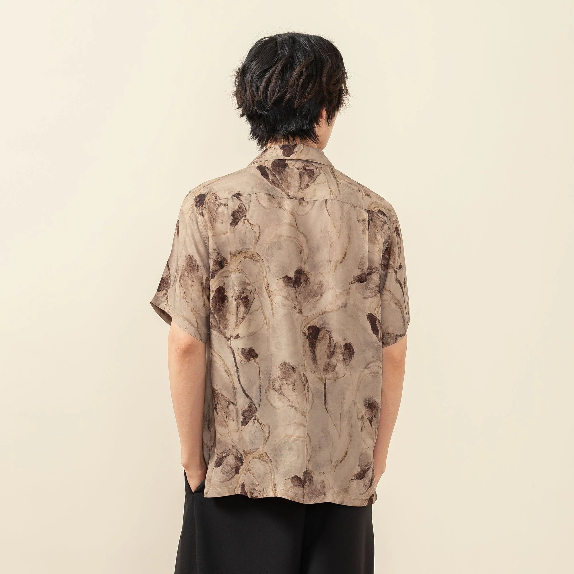 MOITIEDEPETALE Floral Accordion Pleats Cupro Blended Half Shirt