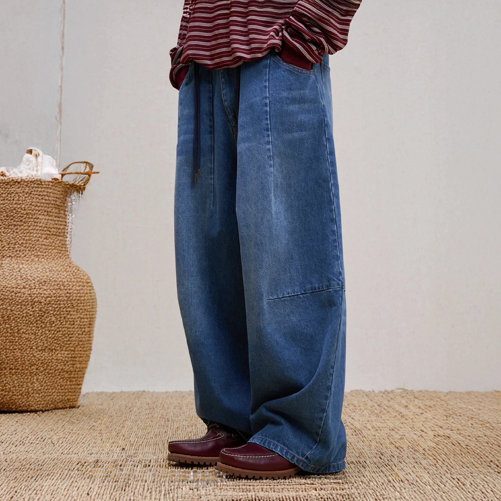 UNLIMITED MOTE Washed Paneled Wide-Leg Jeans
