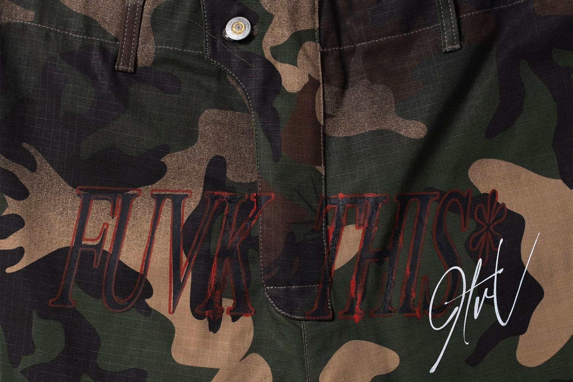 FVVO Distressed Rivet Strap Cargo Shorts Camo