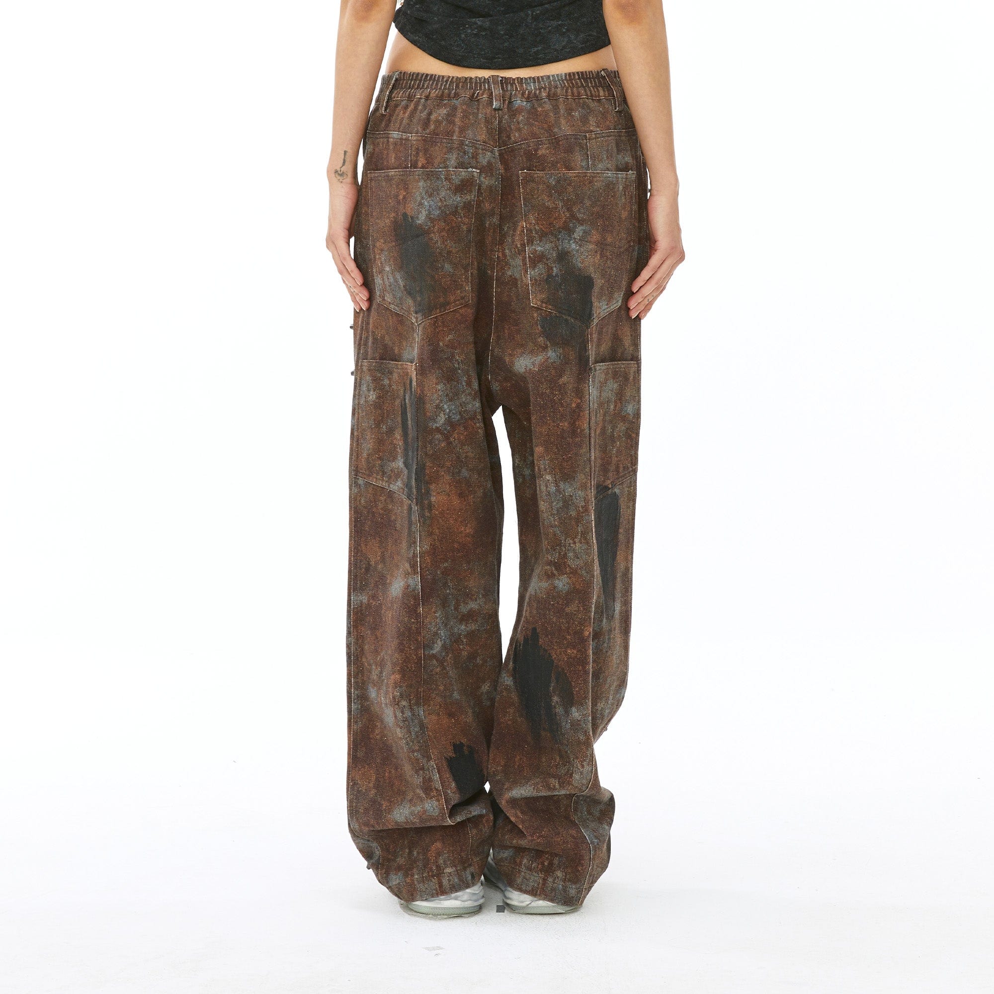 VANN VALRENCE Dirty Fit Studded Straight-Leg Jeans