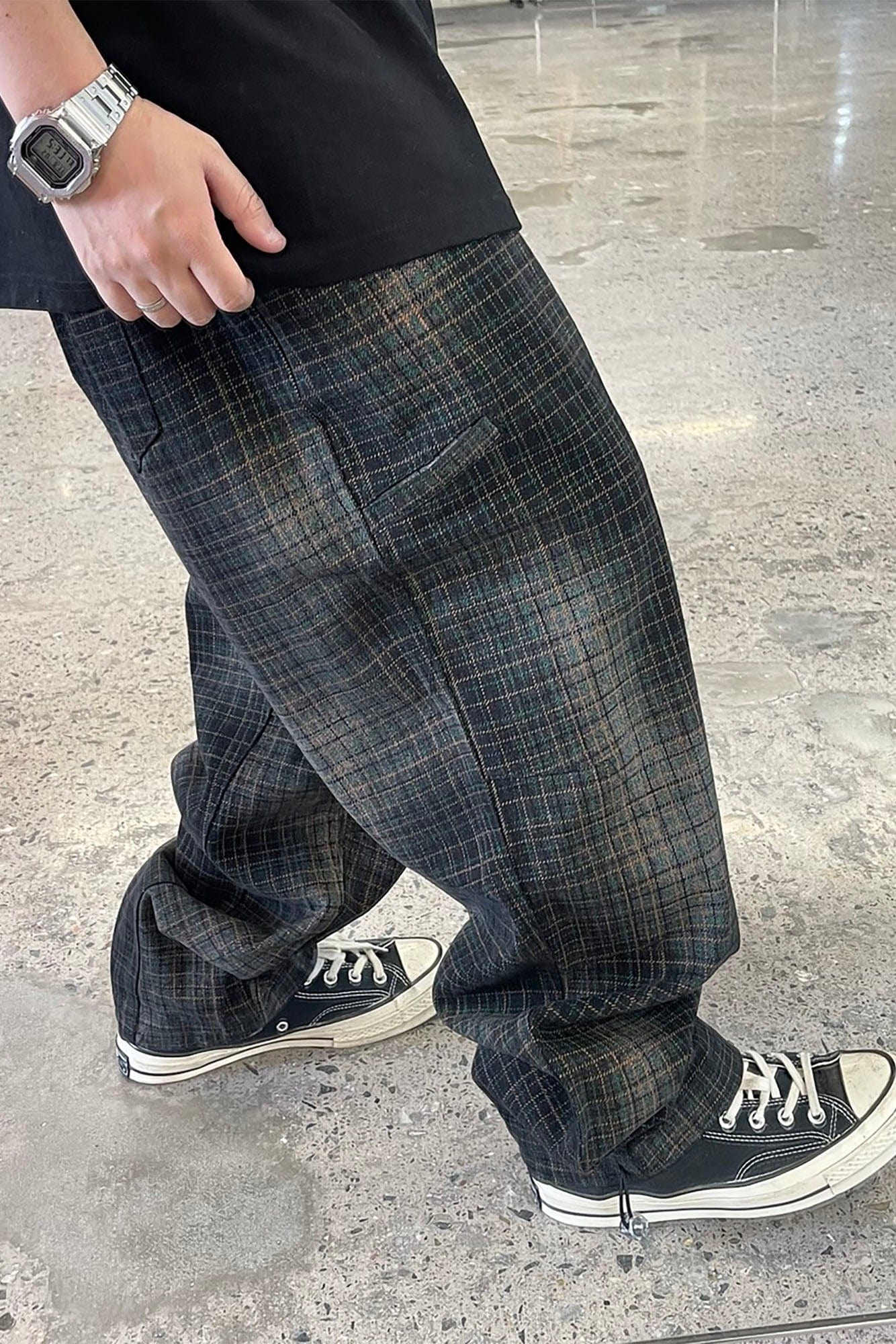 ME DA IGUAL Washed Plaid Tapered Drawstring-Hem Pants