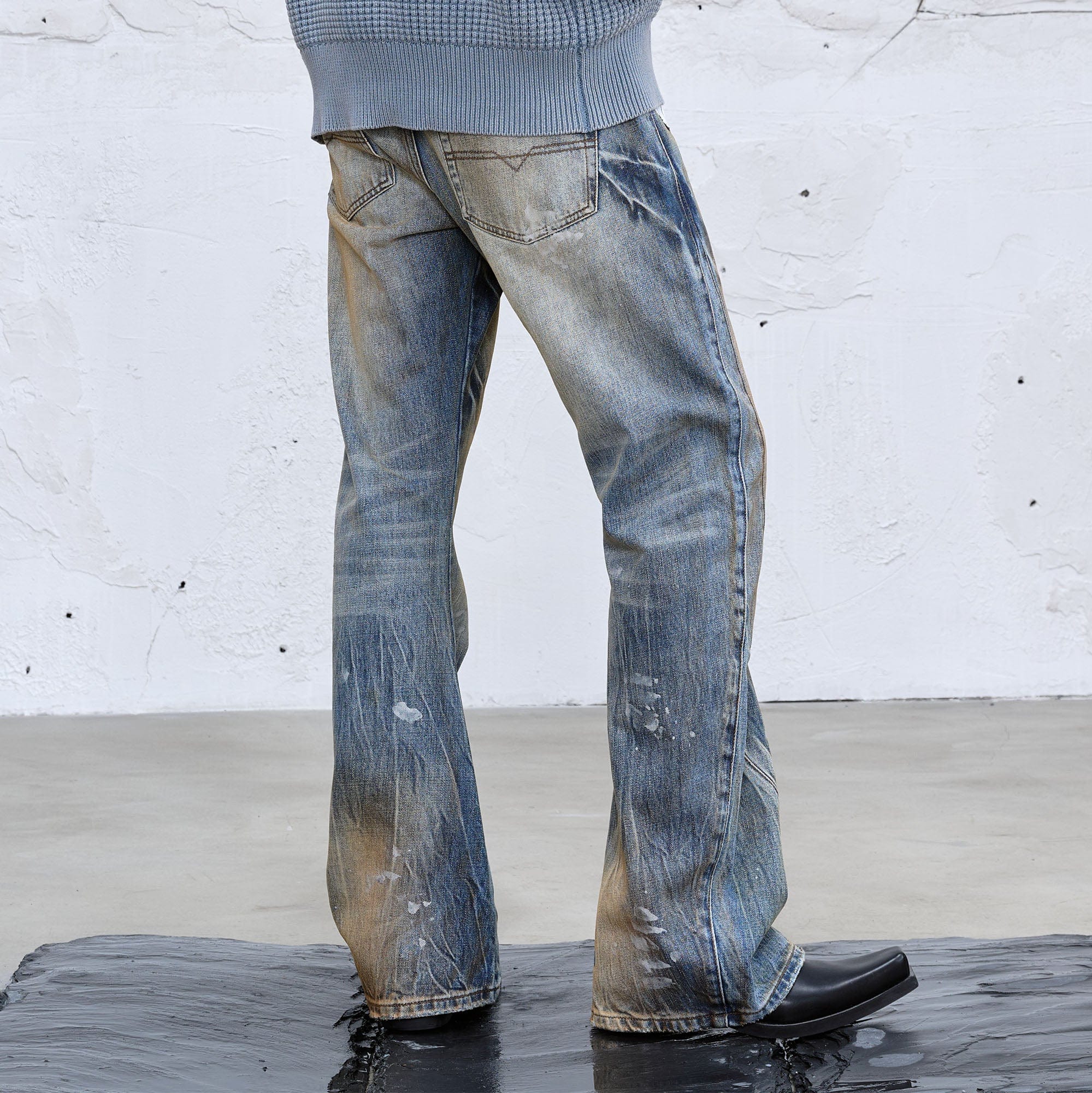 CATSSTAC Dirty Fit Distressed Curved Spliced Jeans