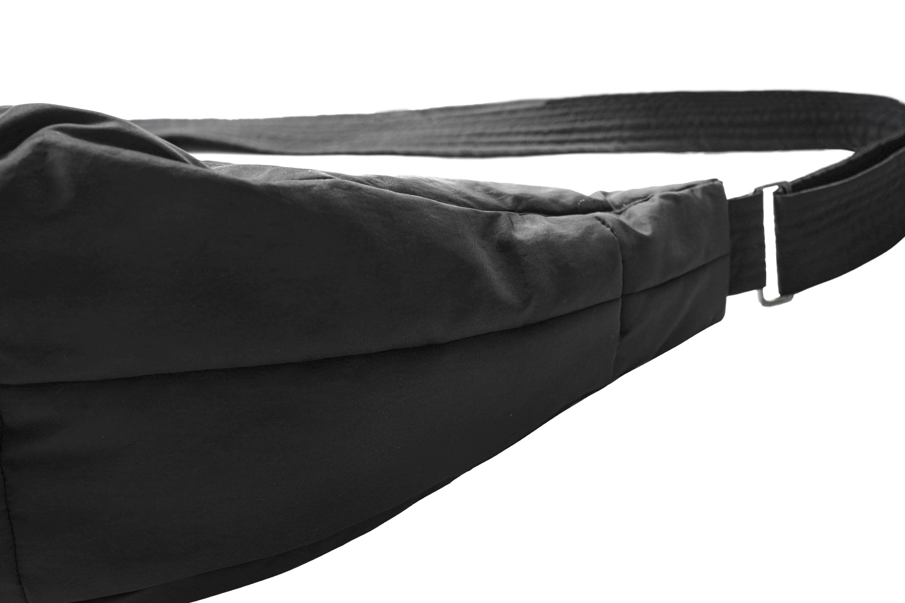 UNDERWATER Dark Soul Waterproof Crescent Shoulder Bag