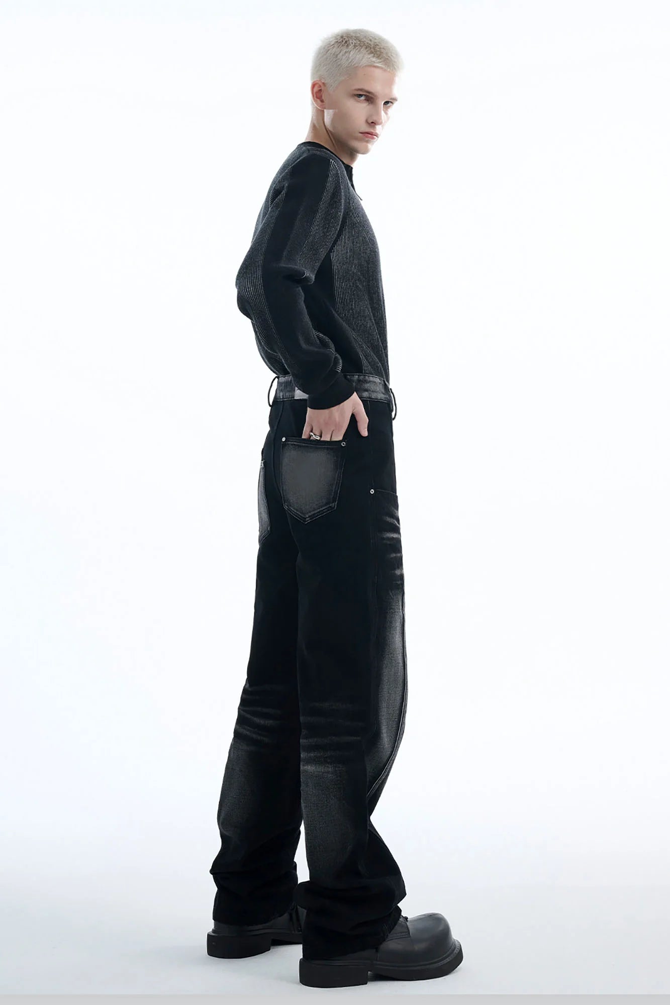 TIWILLTANG Whiskering Washed Panel Straight-Leg Jeans