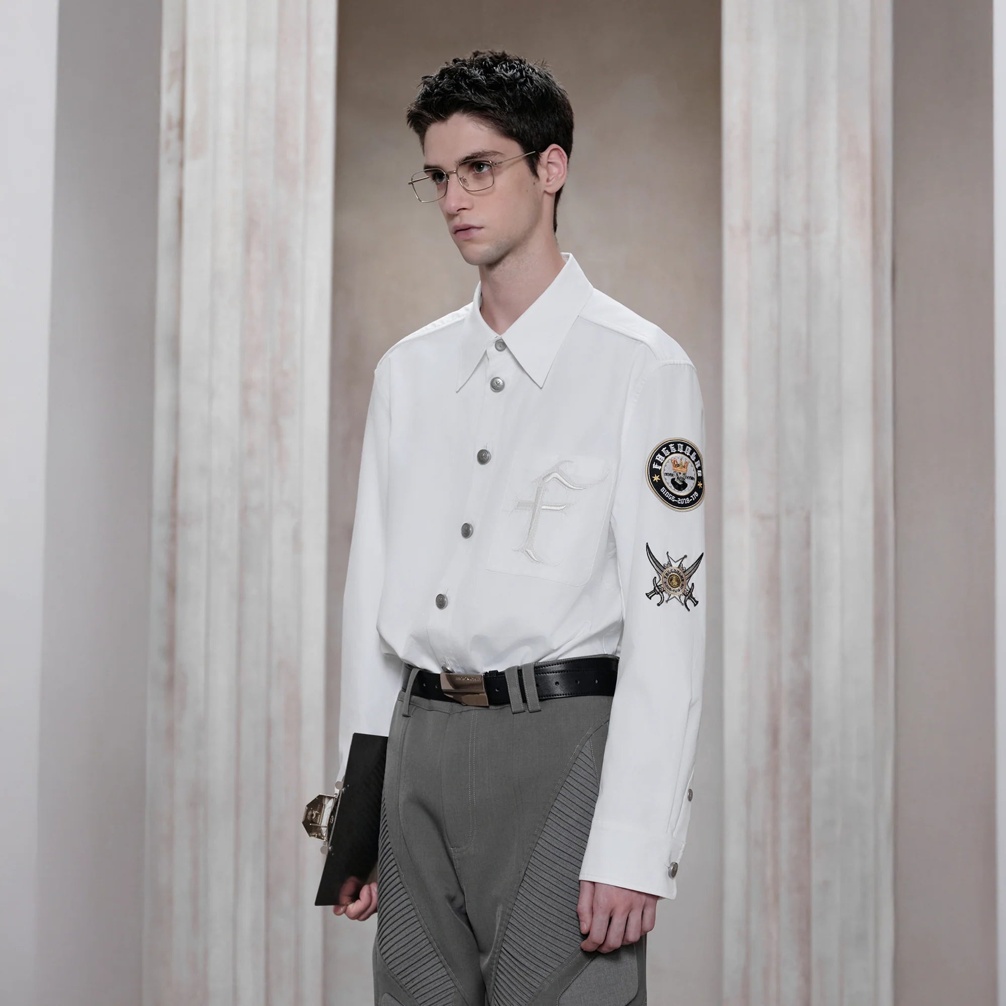FACEONLAB Mental-Button Embroidered Badge-Patch Shirt White