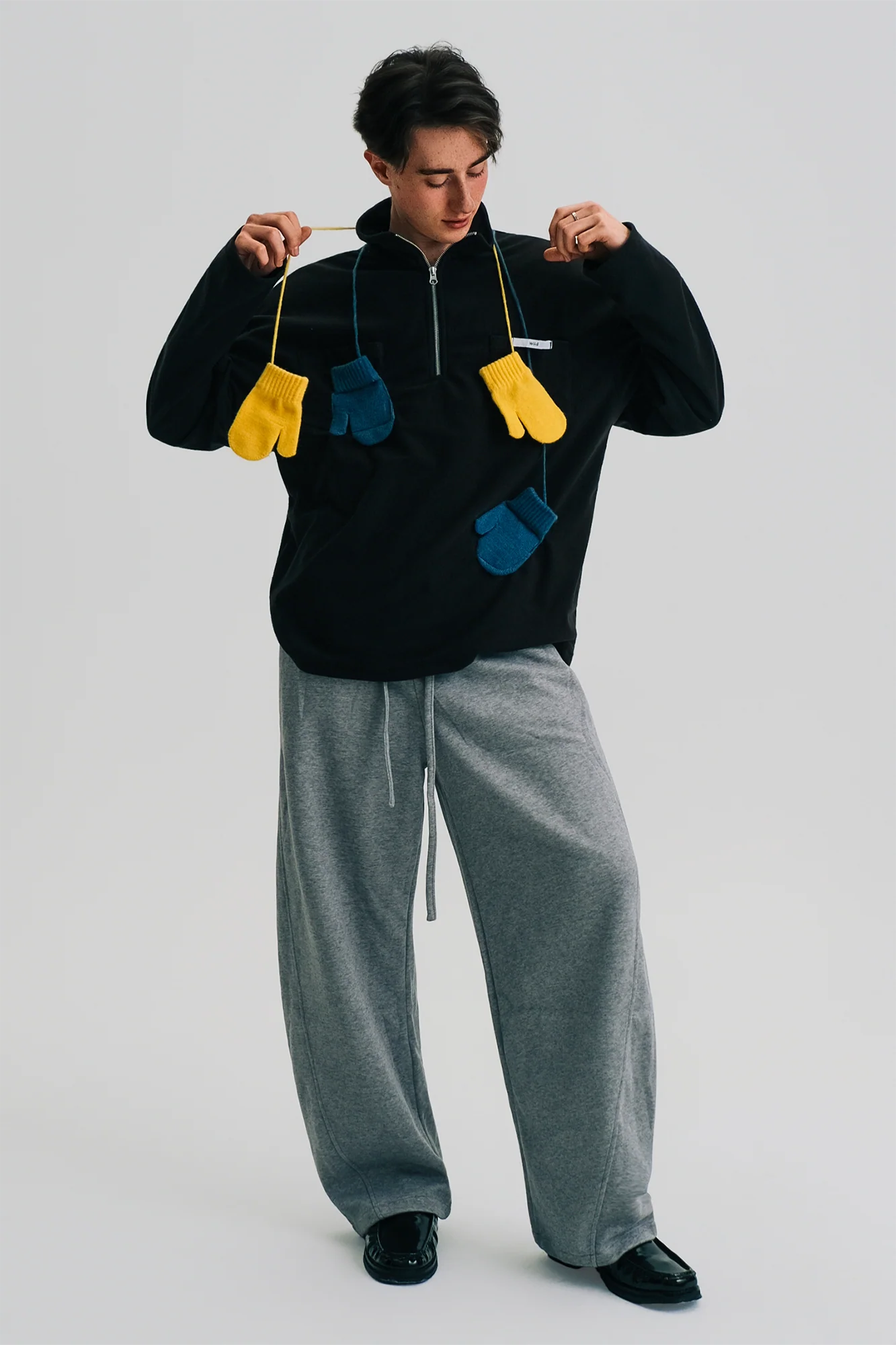 WIID Mitten-Chain Half-Zip Oversized Sweatshirt