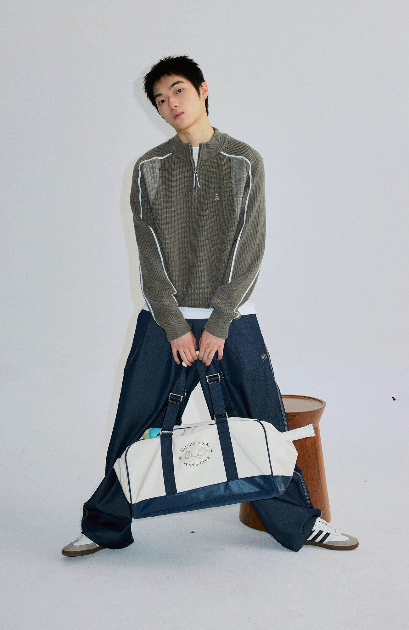 ROARINGWILD A ARCH Contrast Panel Raglan Half-Zip Sweater