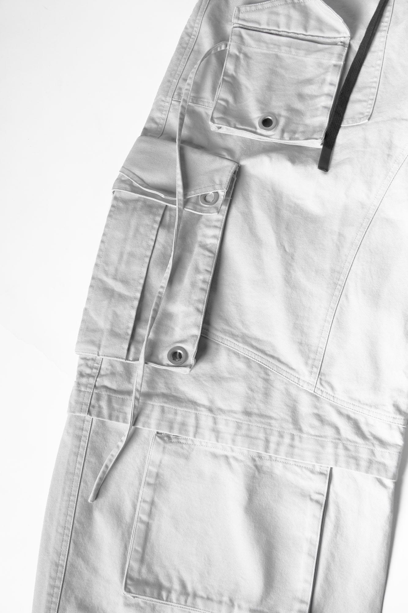 RELABEL Multi-Pocket Detachable Scarf Distressed Cargo Gray