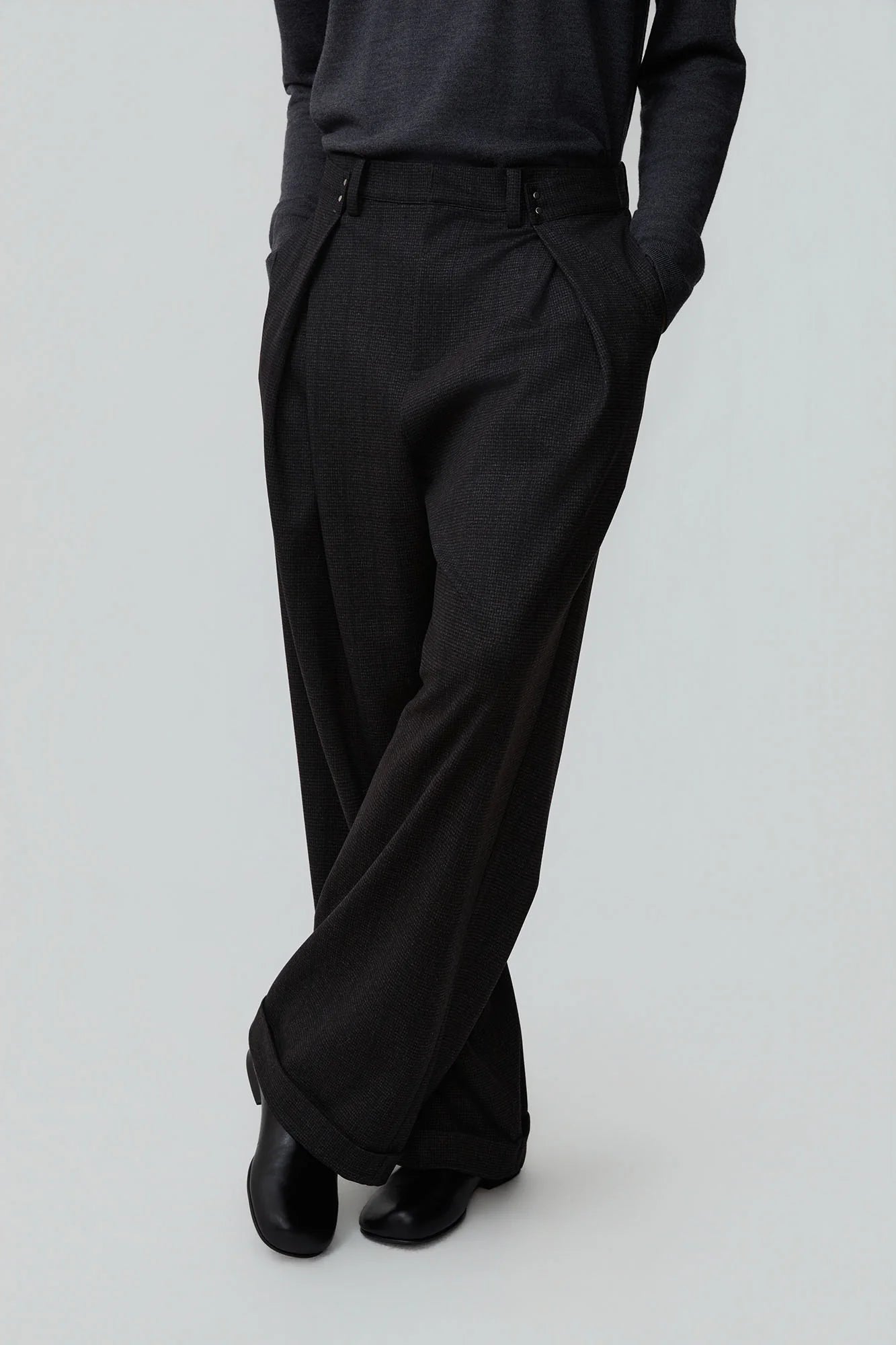 OPICLOTH Double-Pleated Mini-Check Trousers