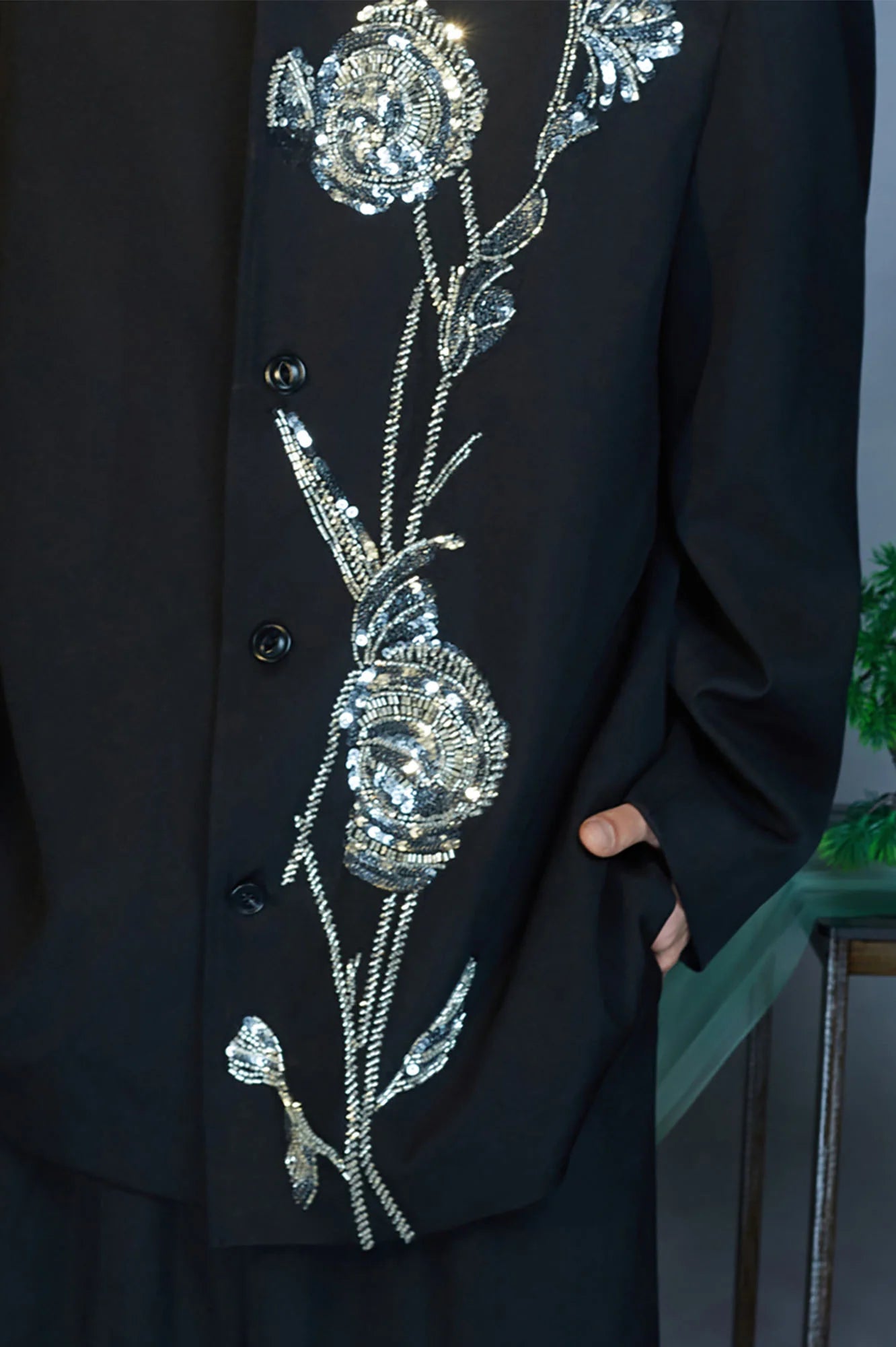 JIECHI Embellished Floral Side-Slit Jacket