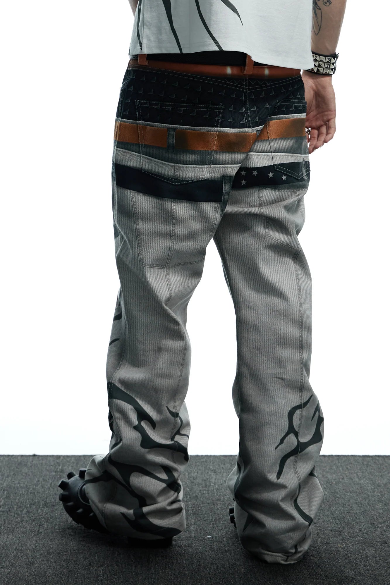 DND4DES Distressed Print Double-Waist Flare Jeans White