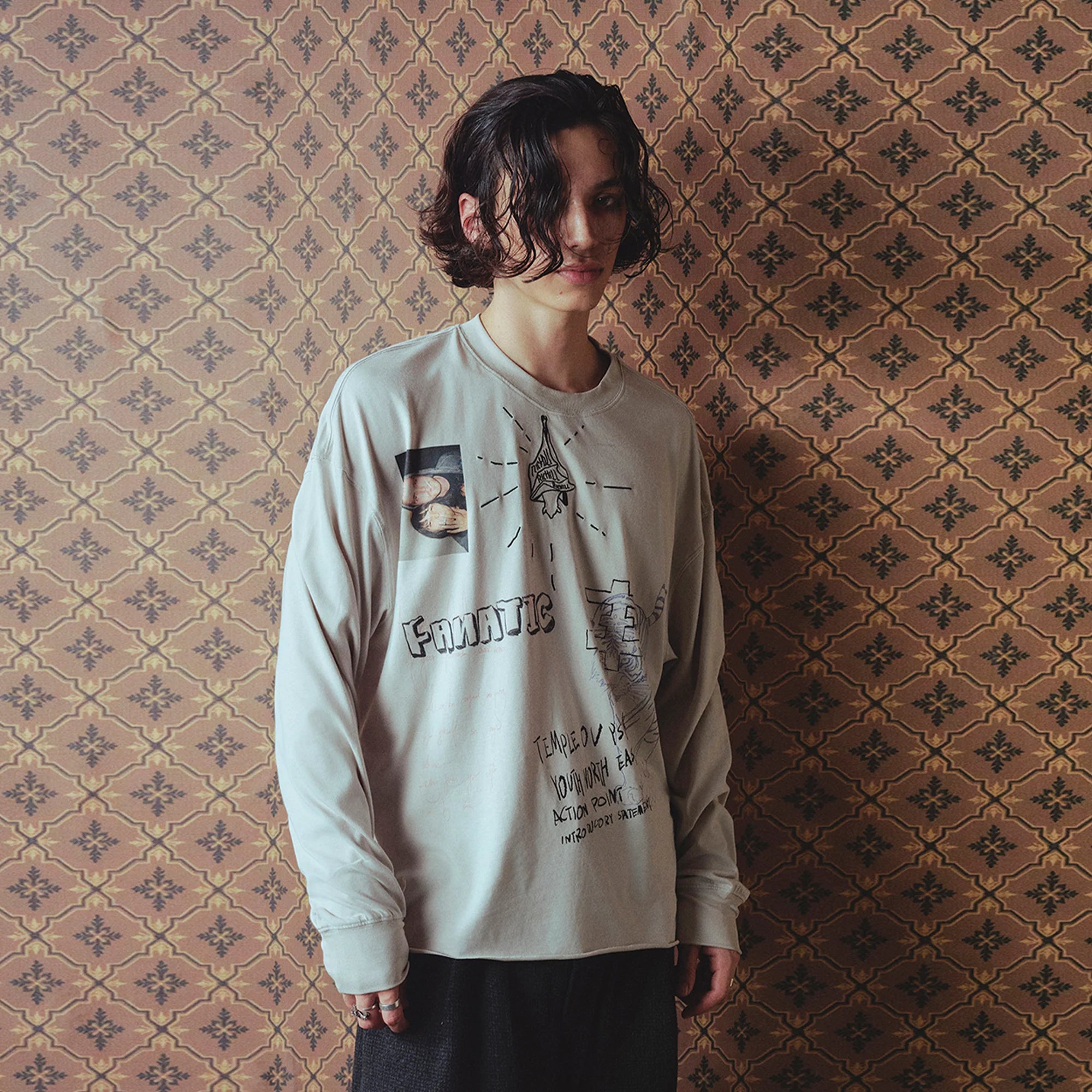 RICHILL Sketch Crewneck Long-Sleeve Tee