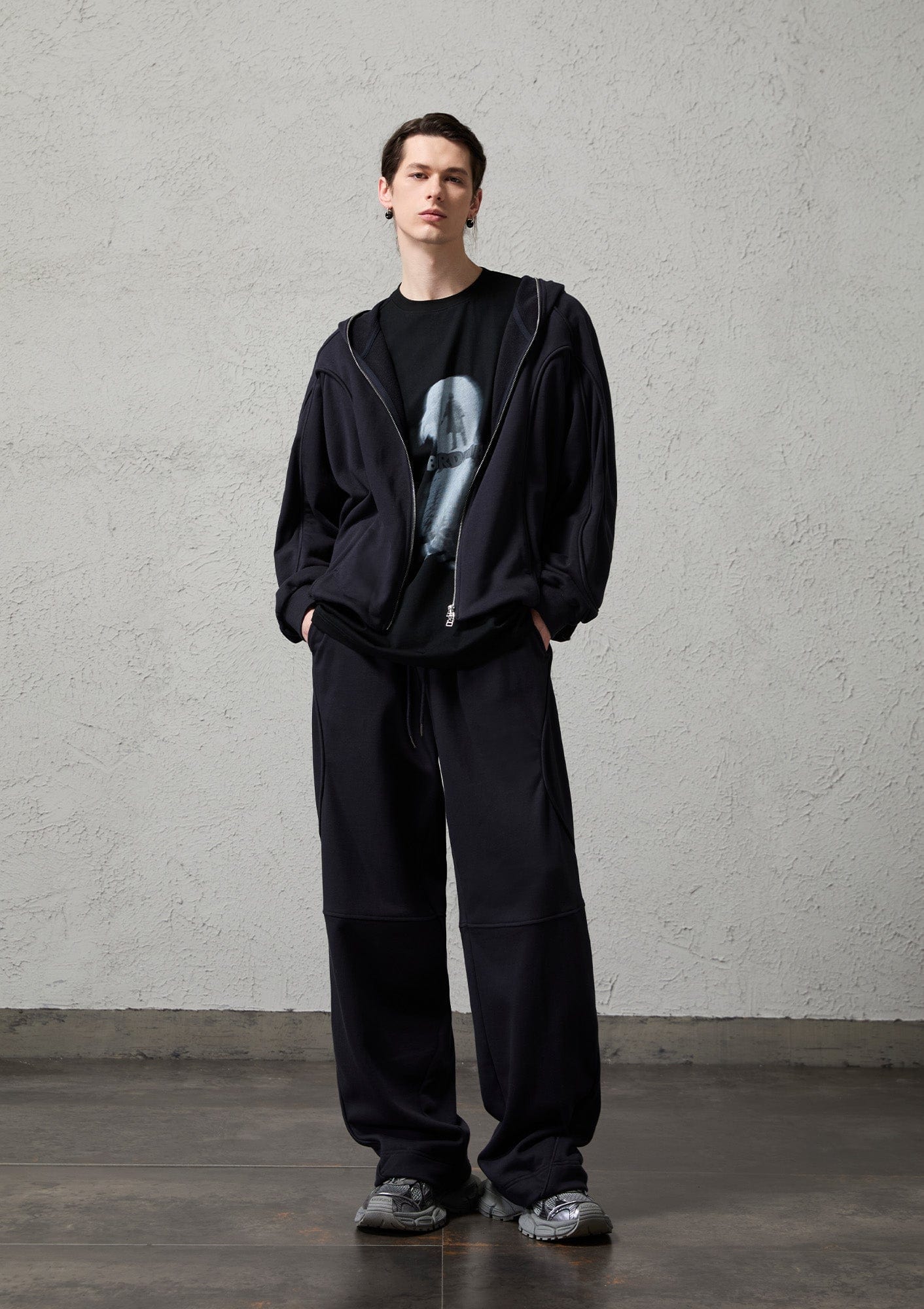 ORGANIC EMOTION Structured Panelled Oversized Sweatpants