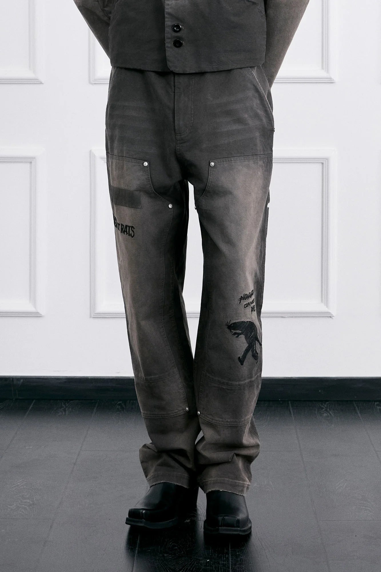 FACEONLAB Distressed Washed Double-Knee Pants