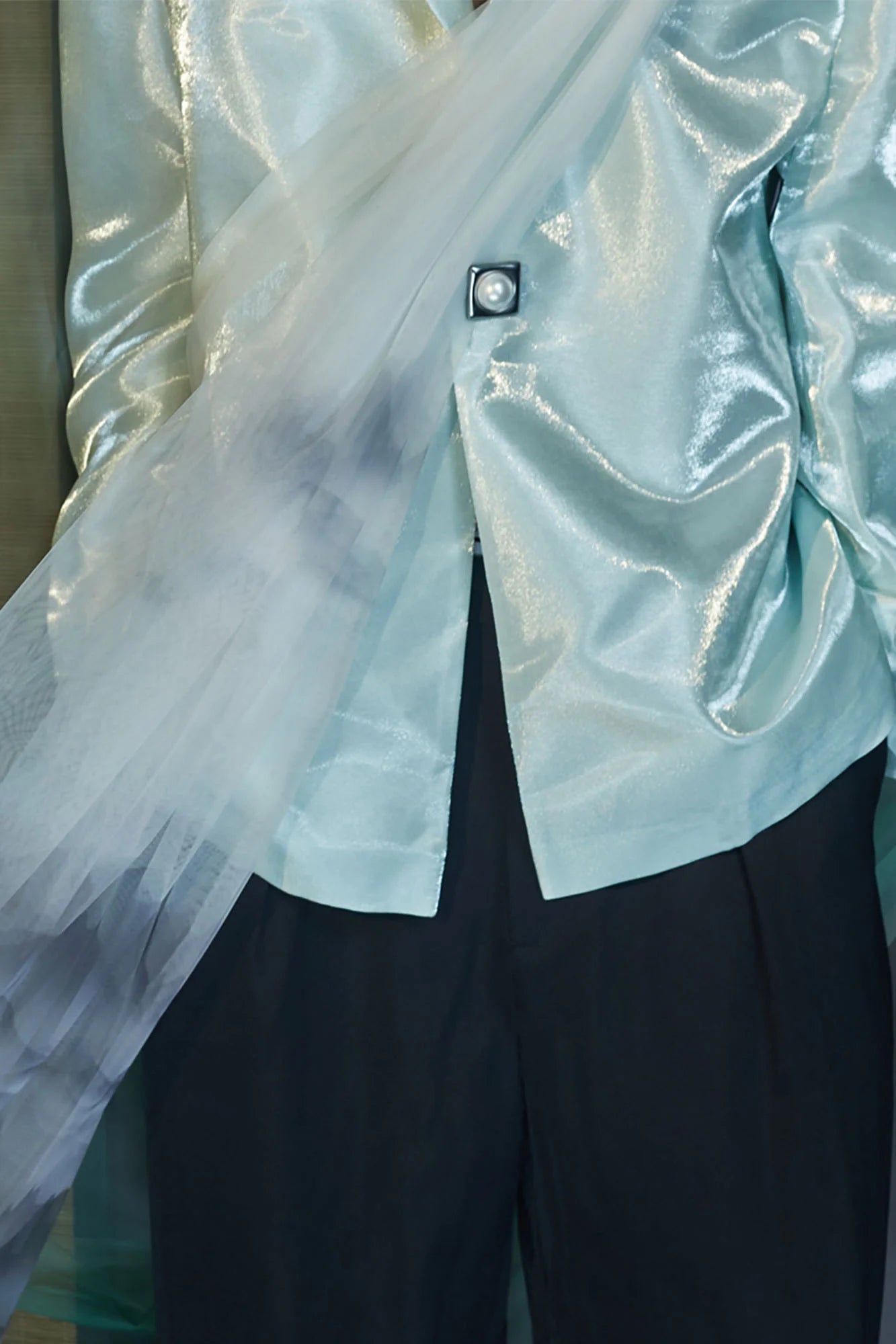 JIECHI Gradient Tulle Drape Satin Blazer