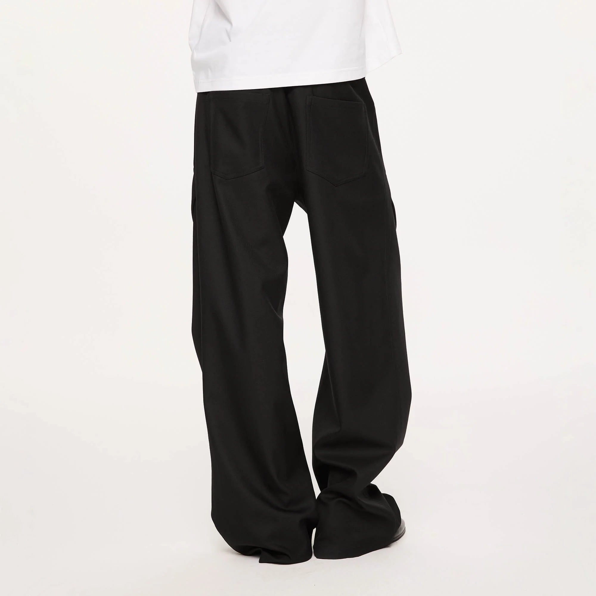 KREATE Sculpted Pleated Straight-Leg Trousers