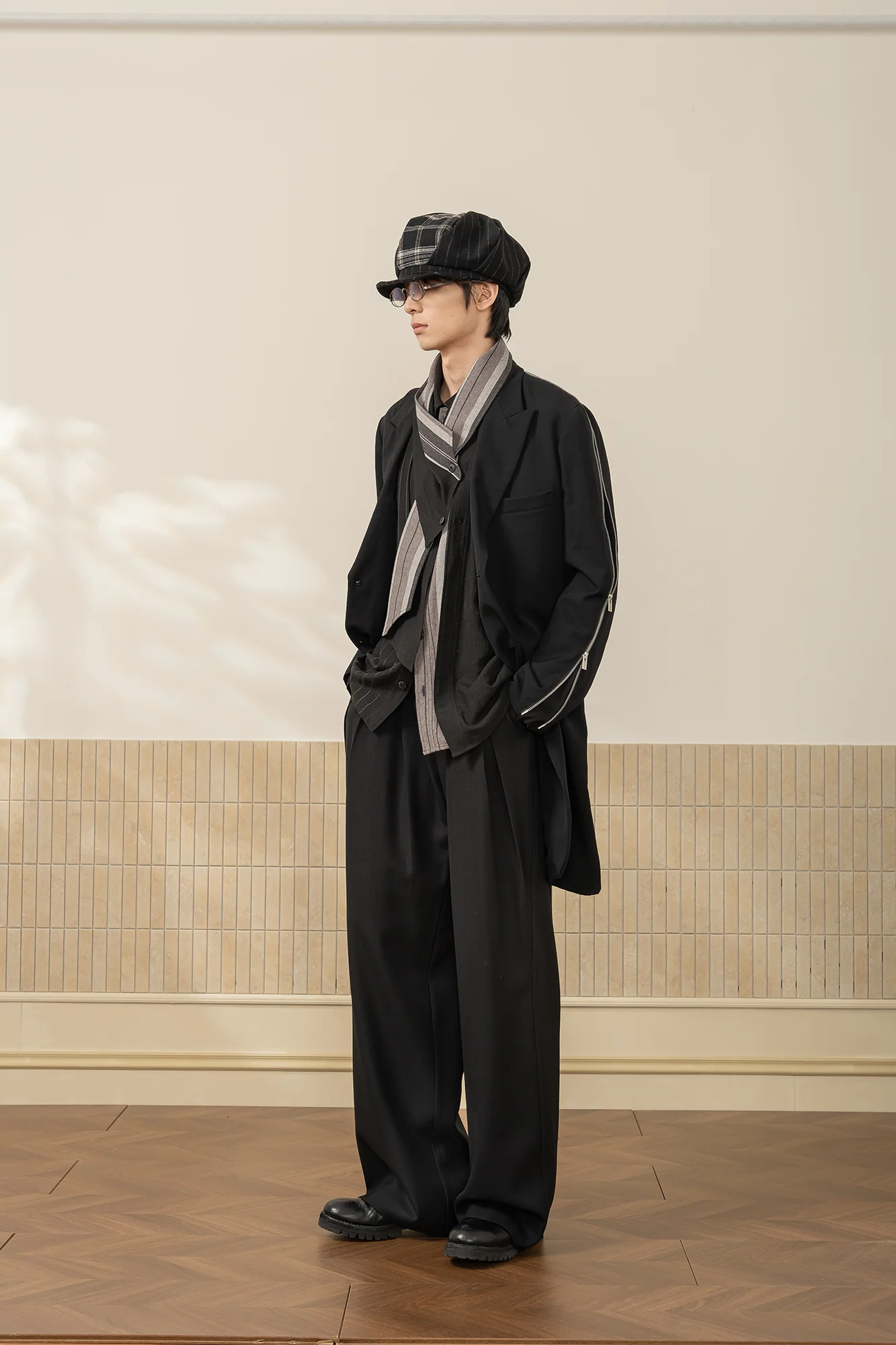 MOITIEDEPETALE Wool-Blended Pleats Trousers