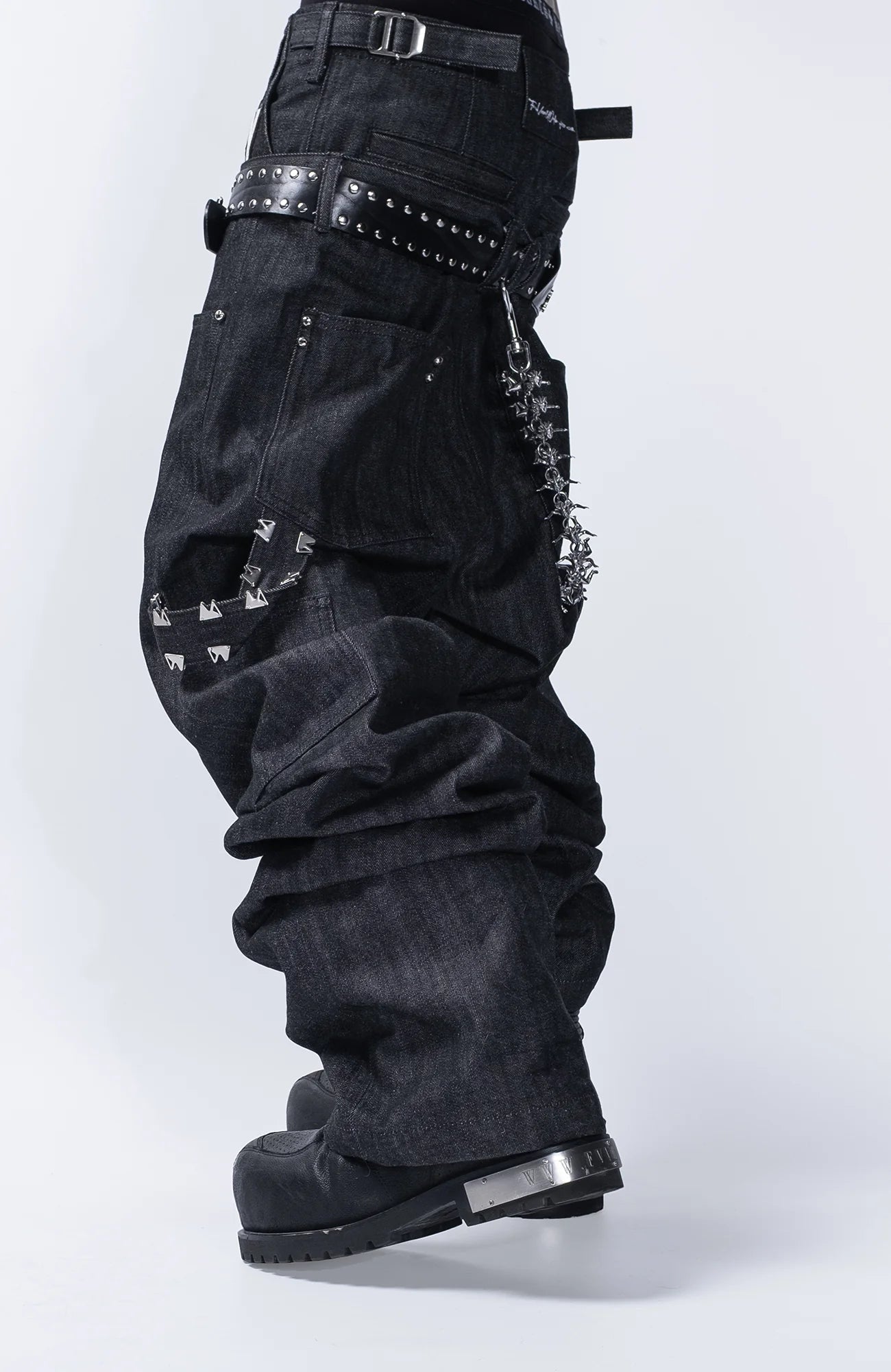 FVVO Layered-Waist Patterned Studded Jeans
