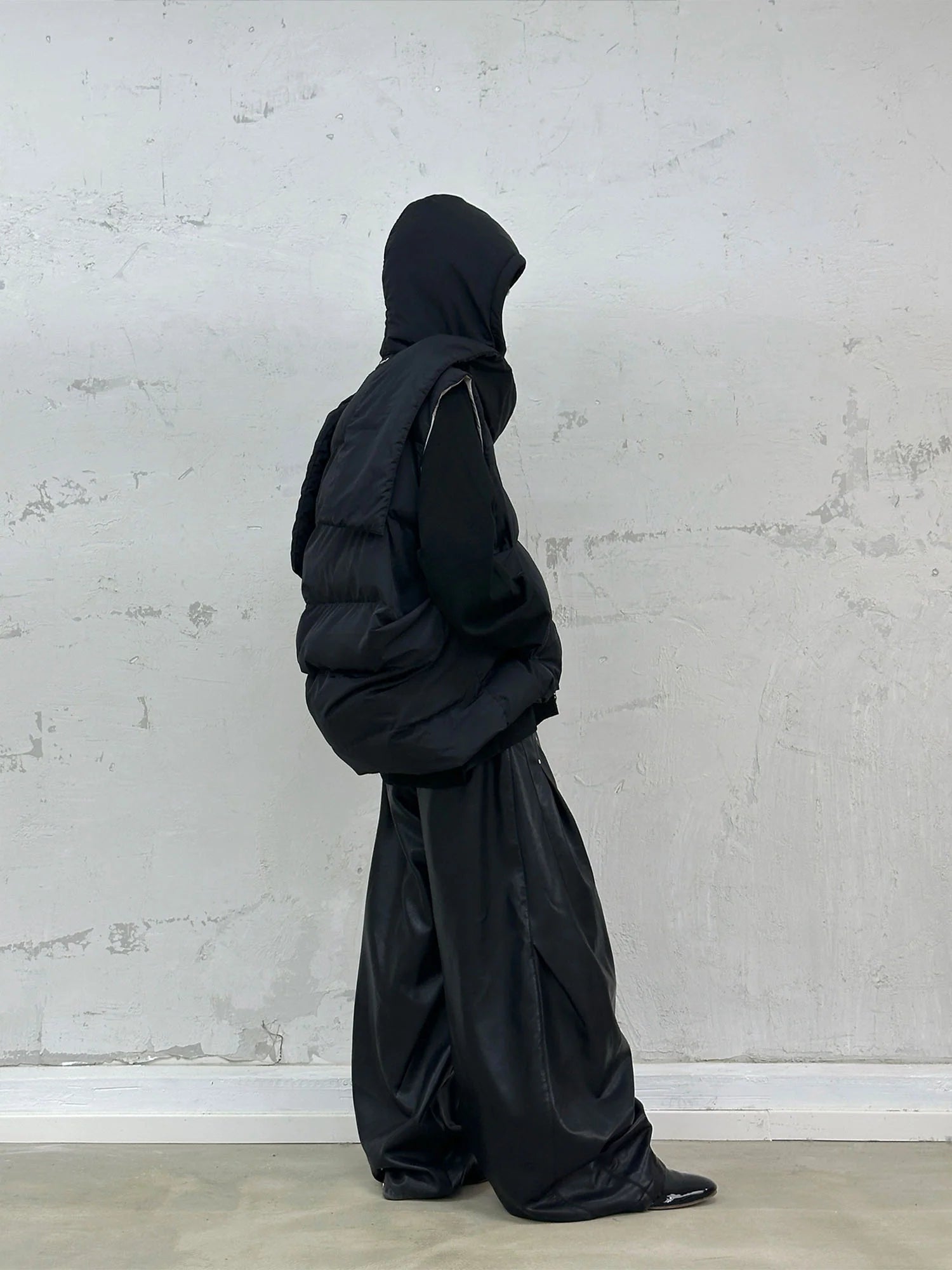 RELABEL Reversible Detachable Hooded Insulated Vest