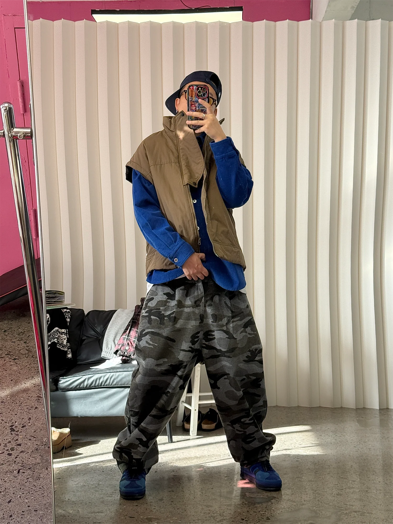 ME DA IGUAL Camo Elastic Waistband Tappered Pants