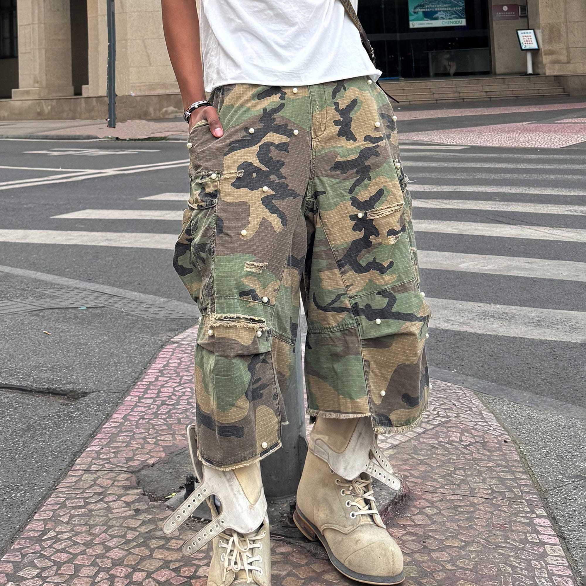 STEEPC Camo Pearl Multi-Pocket Rippled Shorts