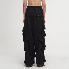ILNya Nieternite Nifutur Draped Big-Pocket Wide-Leg Cargo Pants