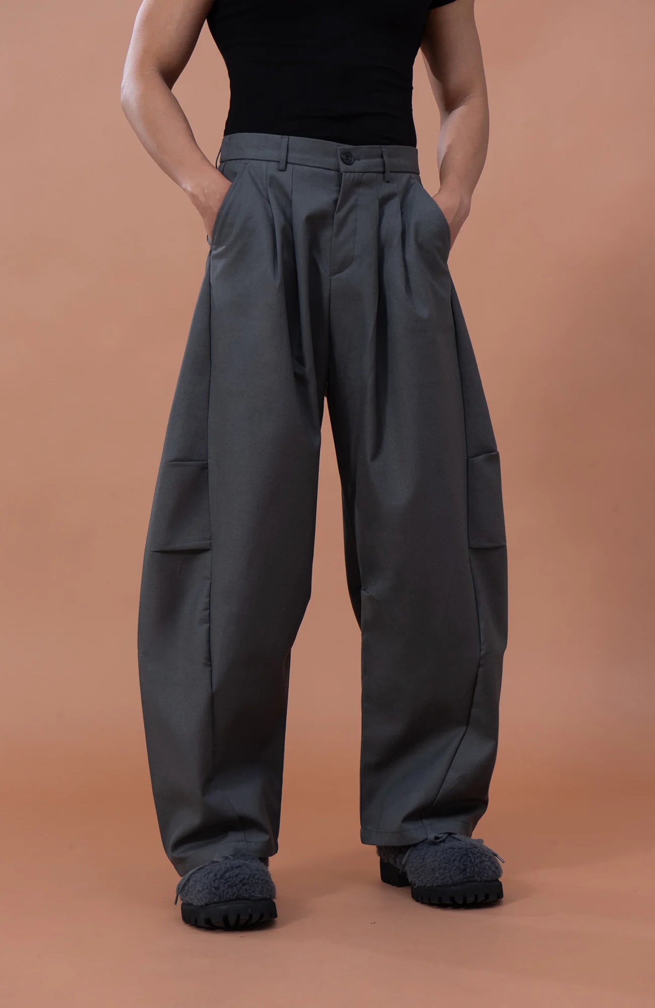 CLP Essential Pleat Curved-Leg Trousers
