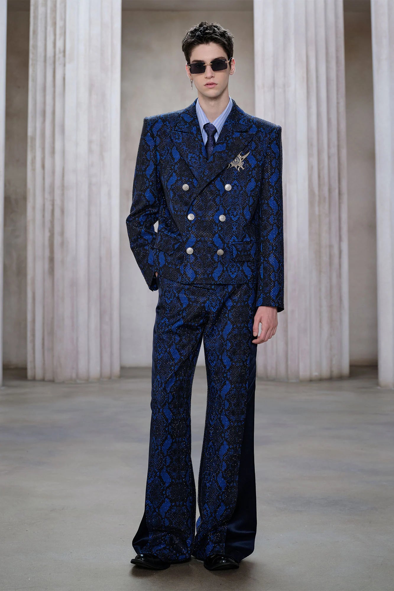 FACEONLAB Snake Diamond Double-Breasted Blazer