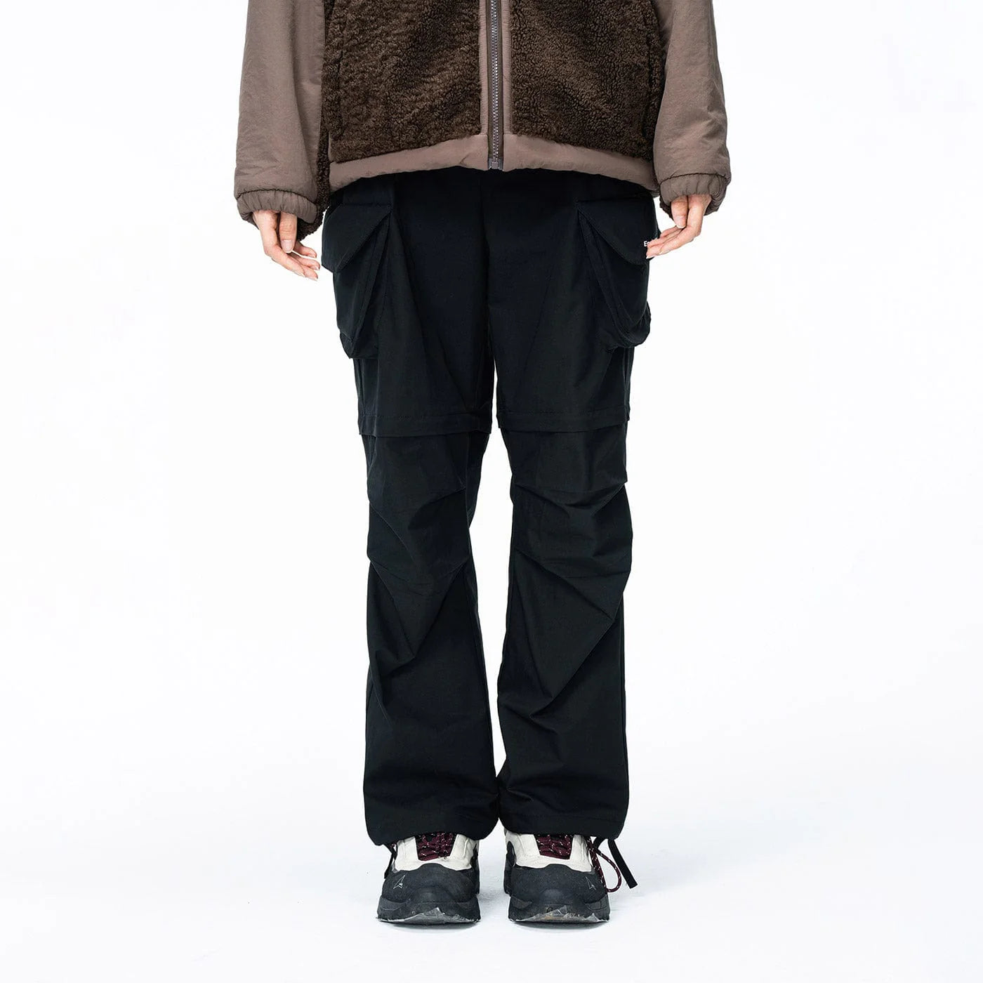 ENSHADOWER Detachable Big Pockets Crinkled Pants