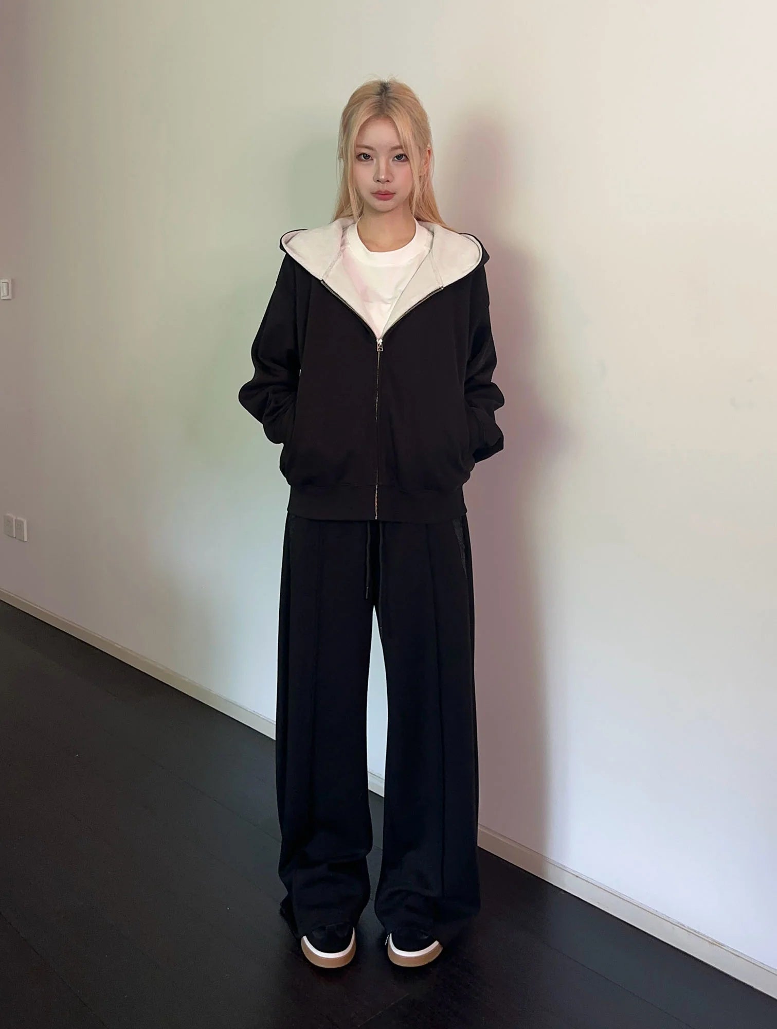 OKAYTHXBYE Essential Sherpa-Lined Boxy Zip Hoodie