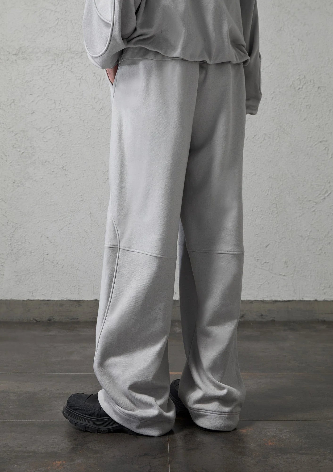 ORGANIC EMOTION Structured Panelled Oversized Sweatpants
