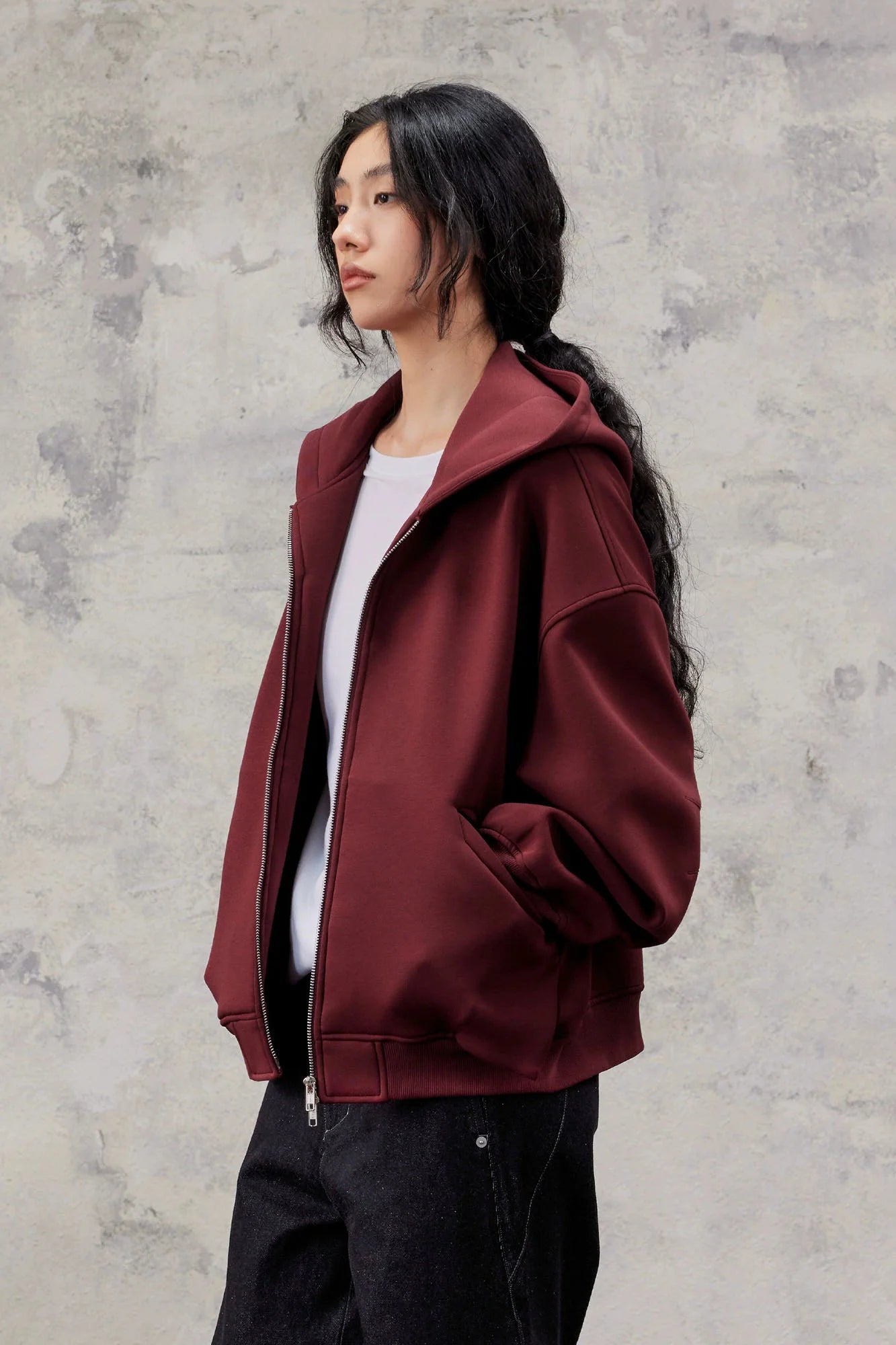 ALVNG AR ANTS Structured Curved Sleeve Pointed Hood Jacket