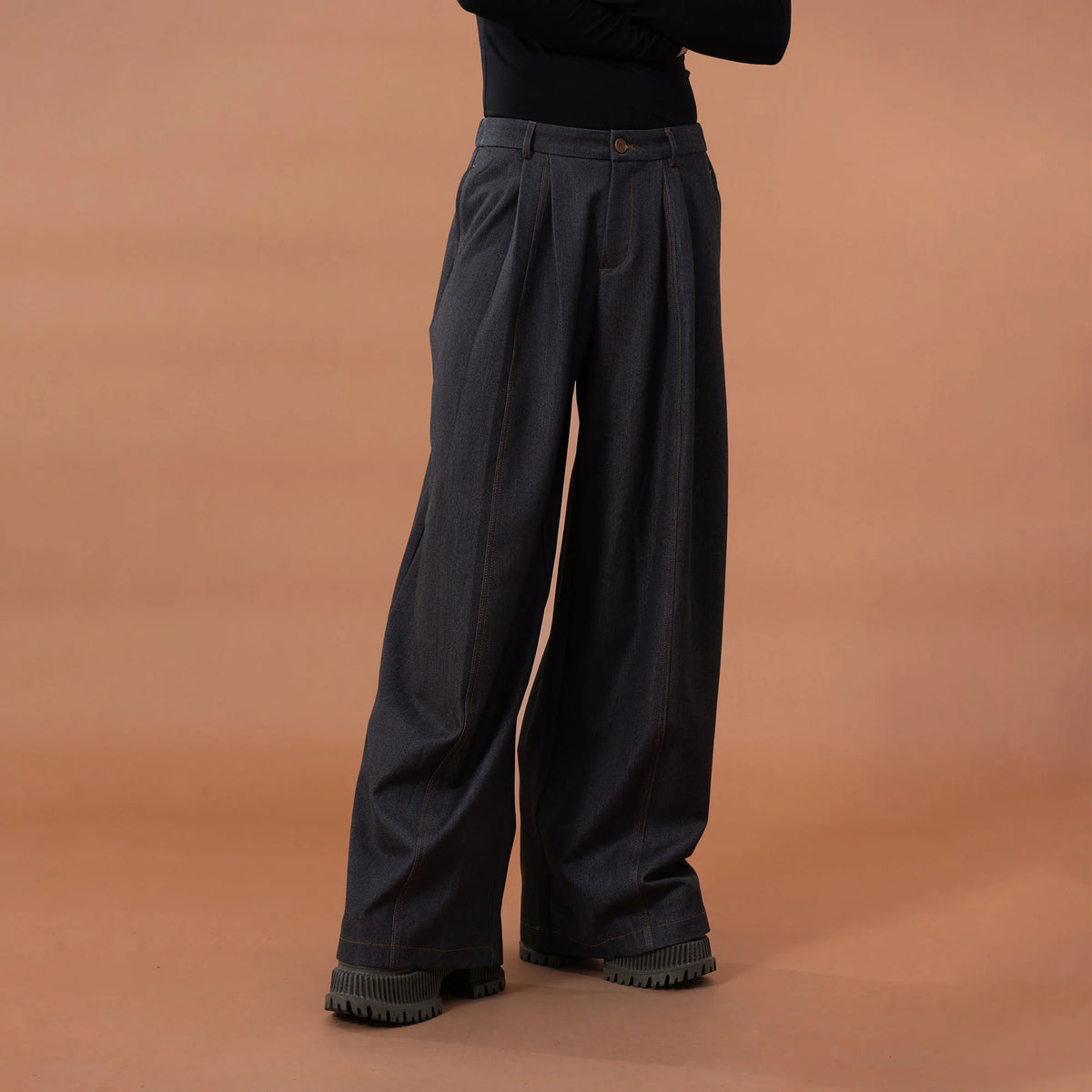 CLP Stitched Pleated Denim Pants