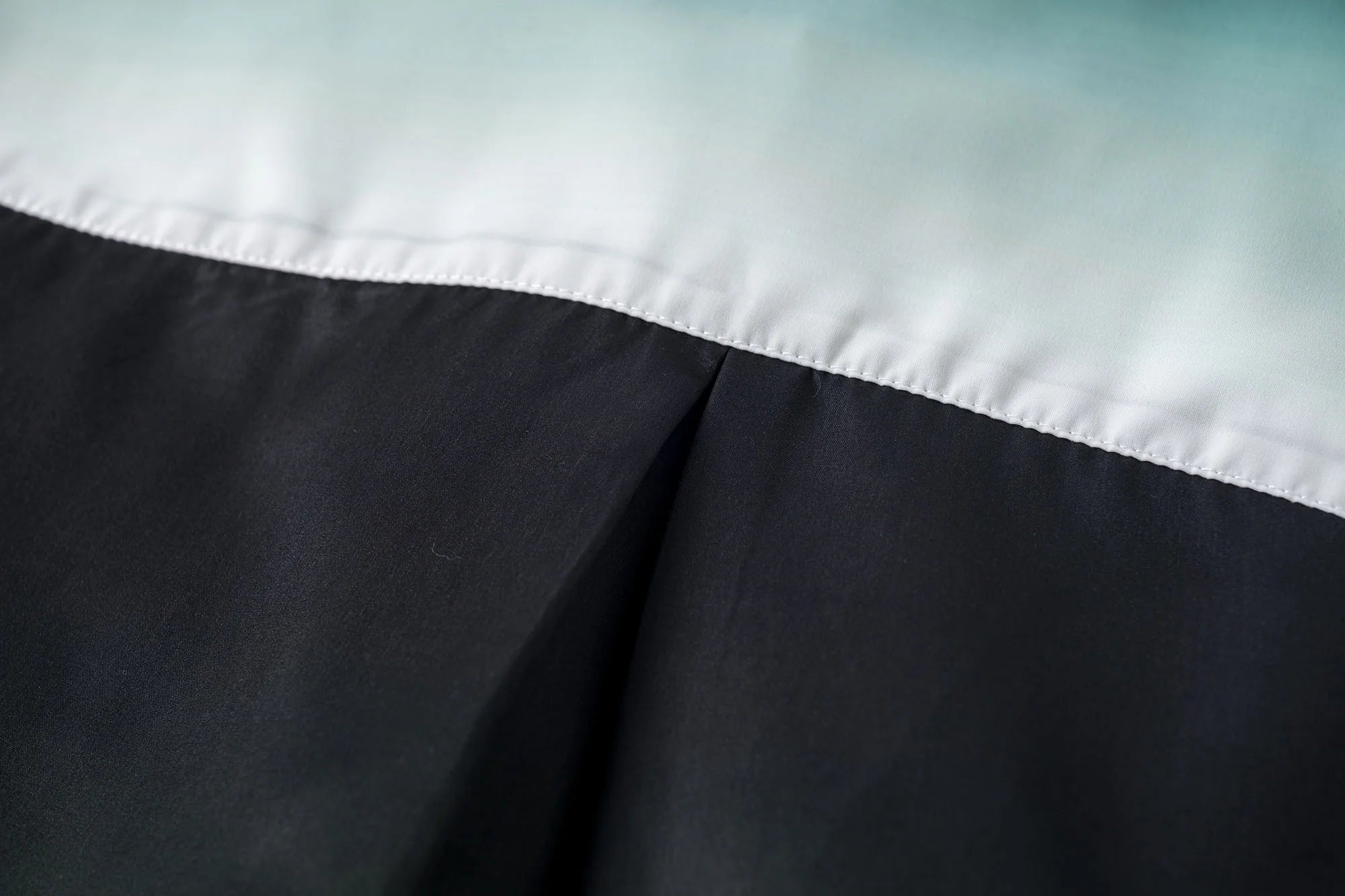 TUIMU Gradient Geometry Panel Acetate Shirt
