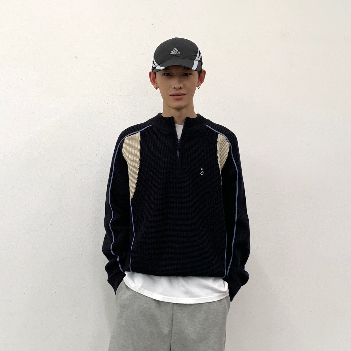 ROARINGWILD A ARCH Contrast Panel Raglan Half-Zip Sweater